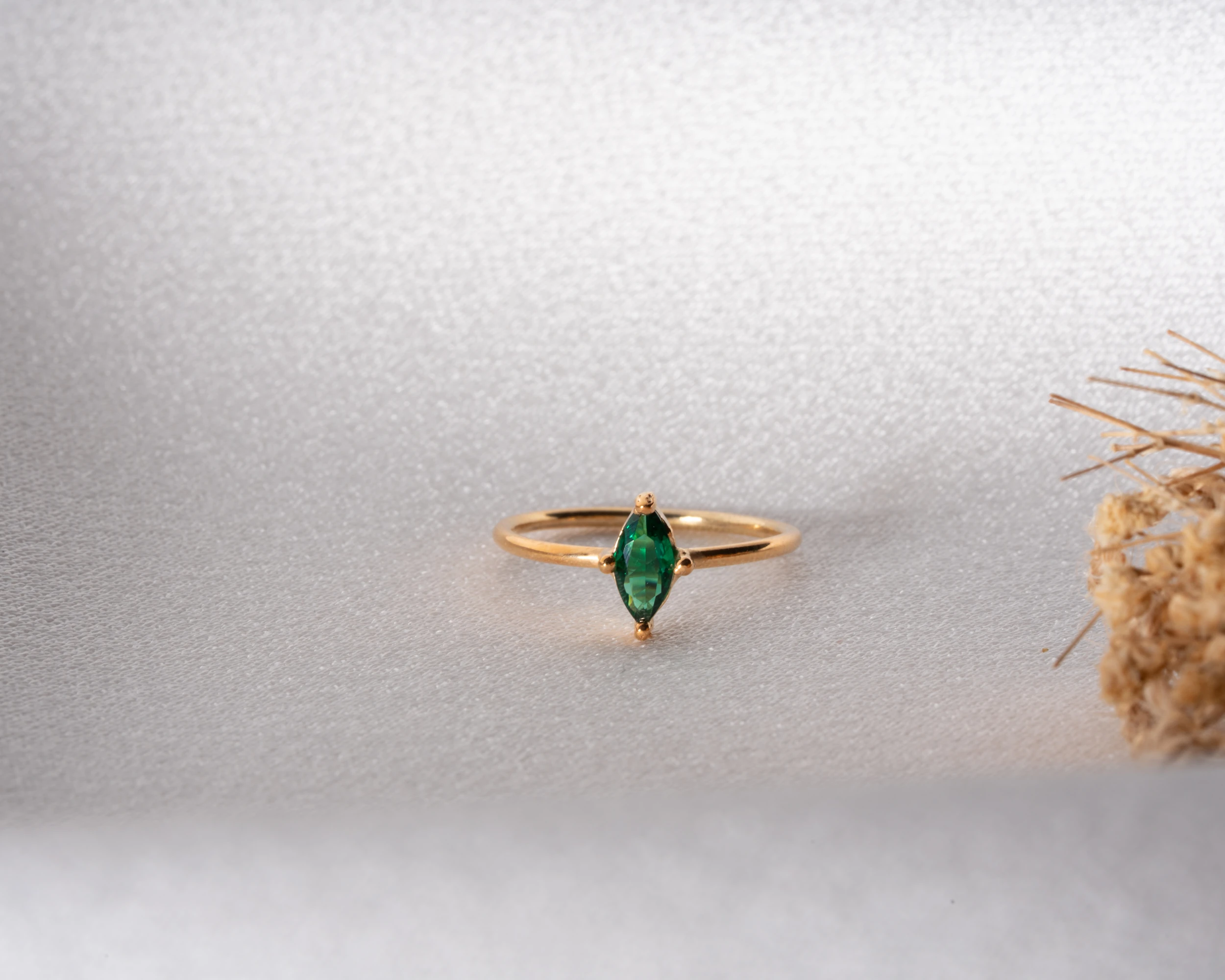 Elmas Formu - Geometrik Kesim - Doğum Taşlı Yüzük – 925 Ayar Gümüş Kişiye Özel Zarif Tasarım