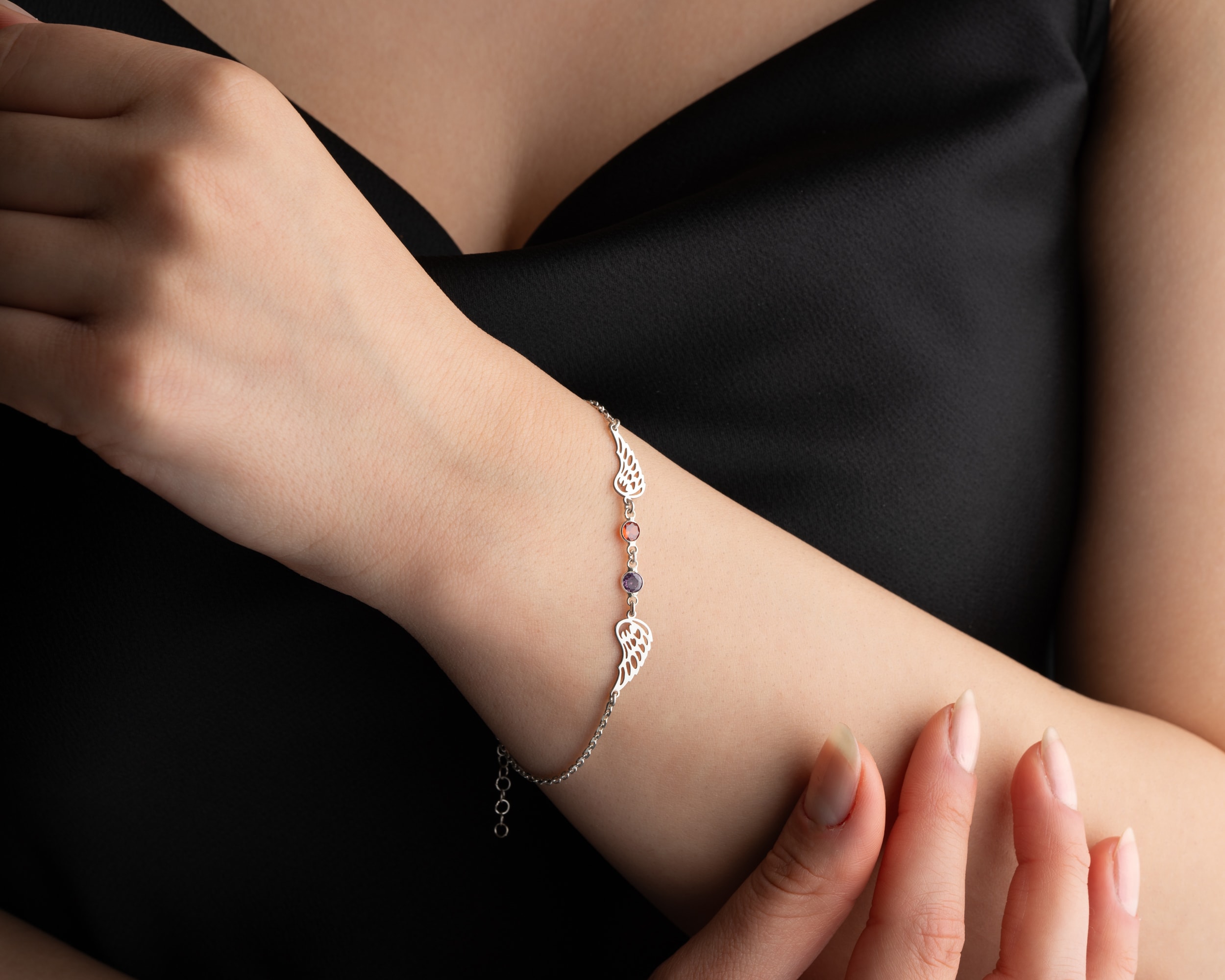 Doğum Taşlı Melek Kanatları Bileklik - Her Doğum Taşı Bir Enerji, Her Kanat Bir Koruyucu