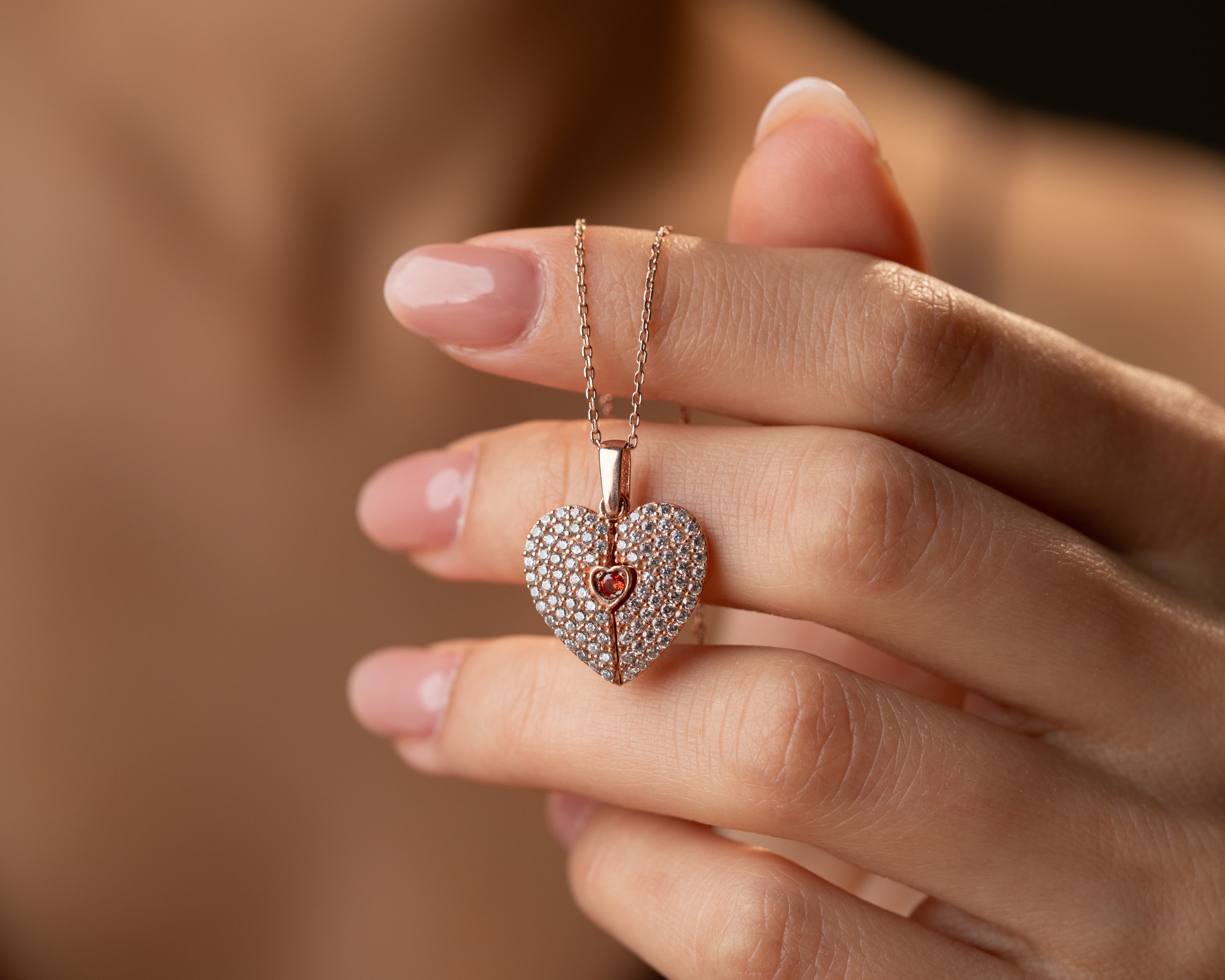 Doğum Taşlı Kalp Kolye – Açılabilir ve Gizli Mesajlı 925 Ayar Gümüş