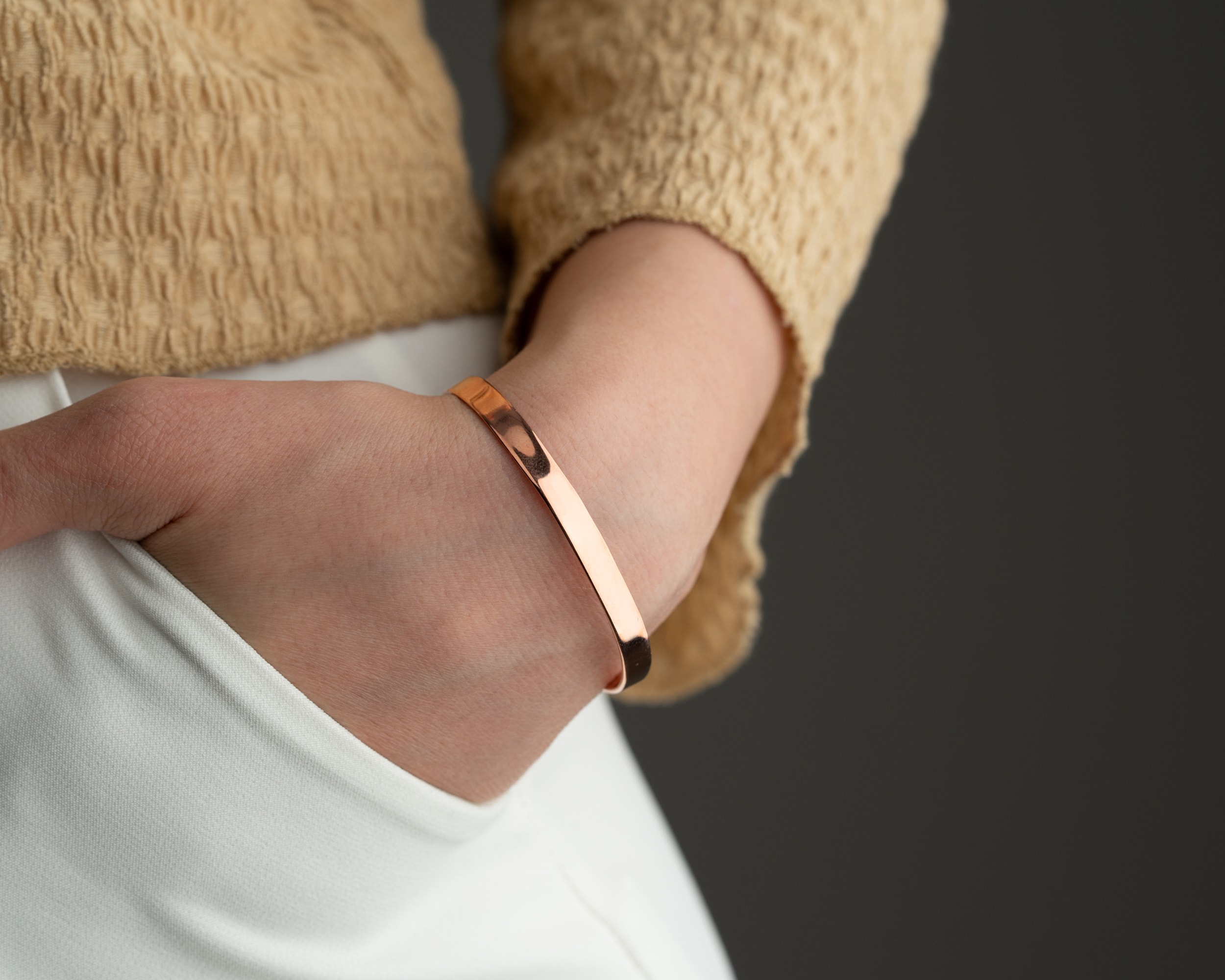 El Yapımı Düz Bakır Bileklik | Minimalist ve Zamansız Tasarım