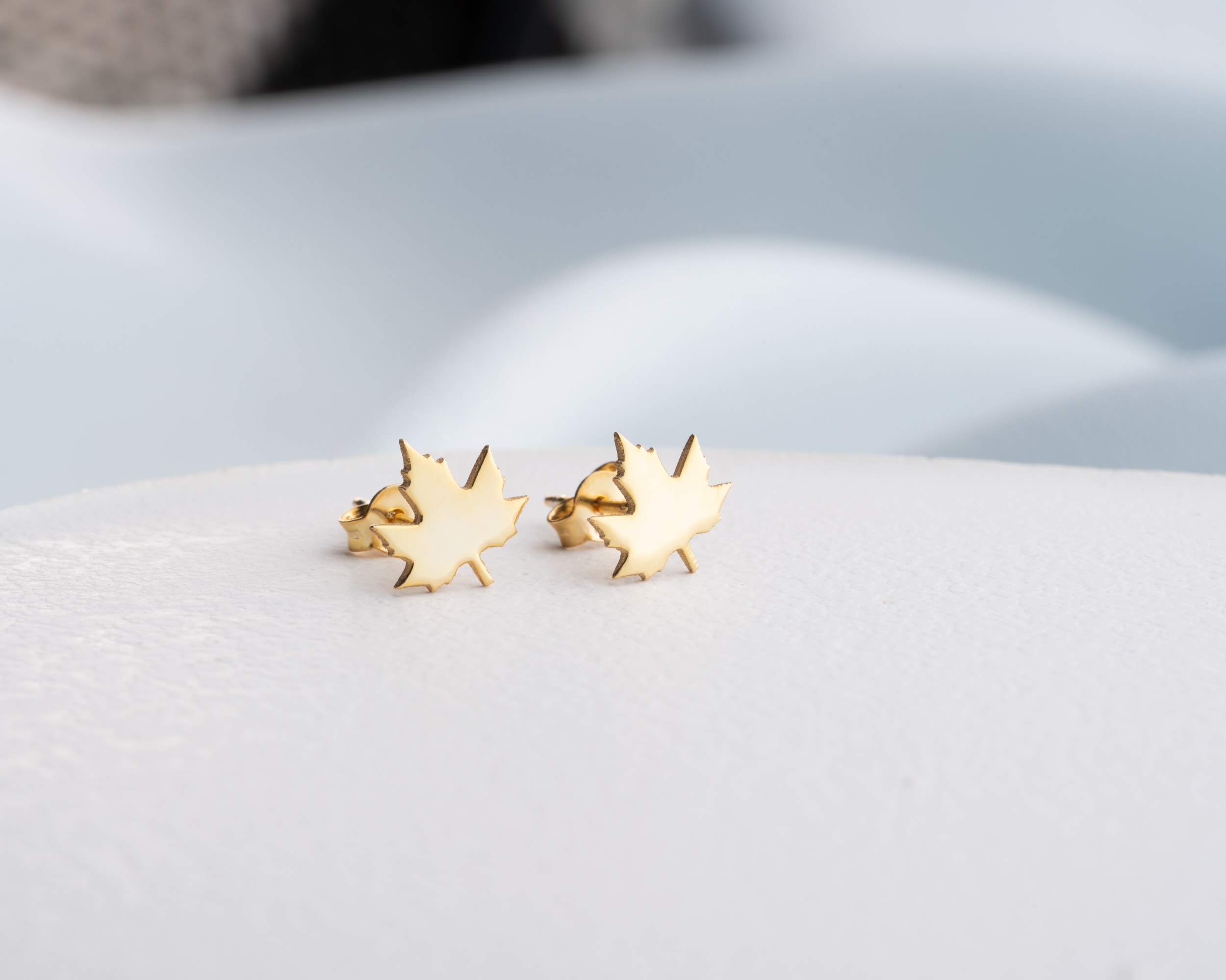 Çivili Yaprak Küpe – Doğadan İlham Alan 925 Ayar Gümüş Zarafeti