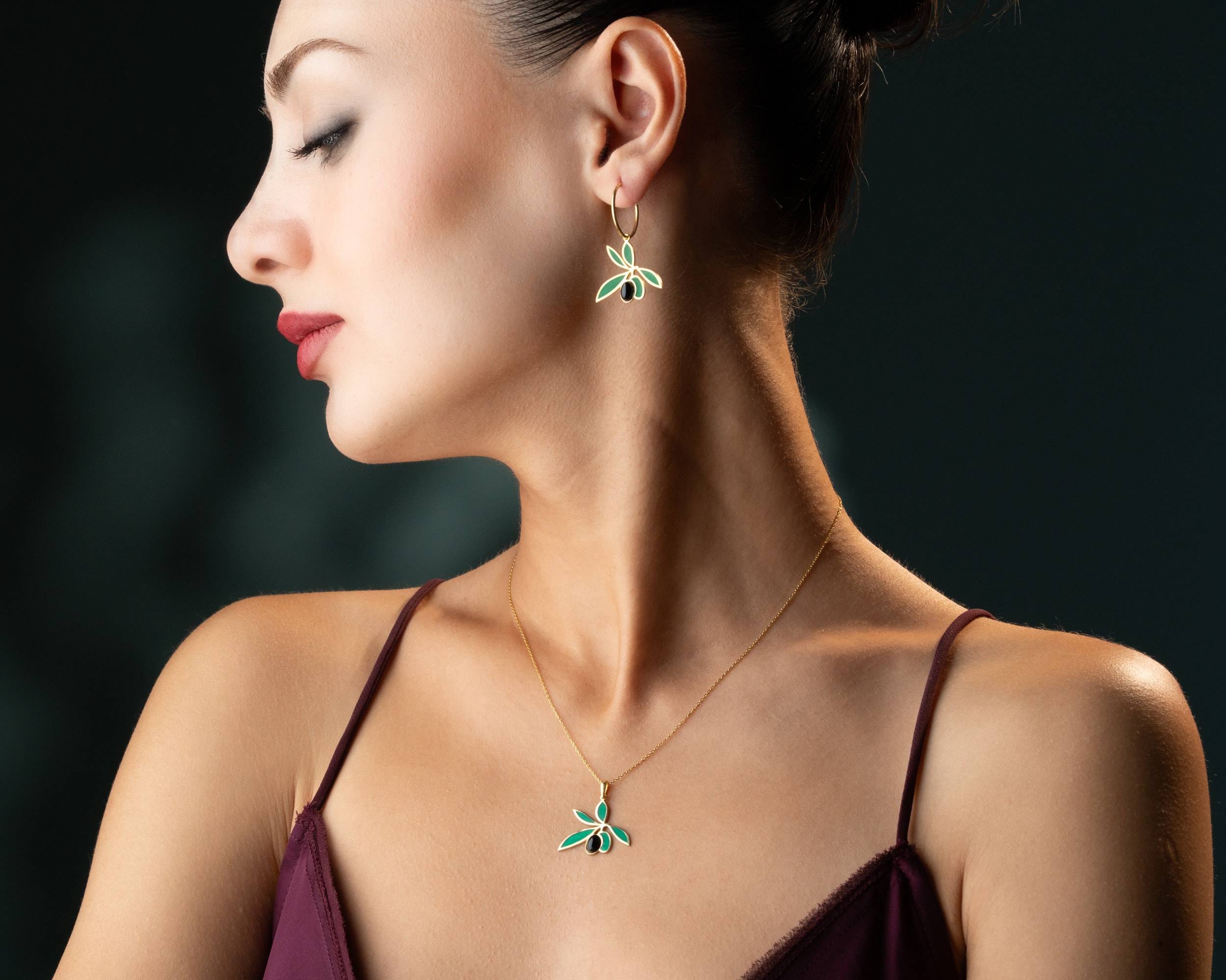 925 Gümüş Zeytin Dalı Kolye Küpe Seti – Oniks Taşlı ve Renkli Mineli Zarif Tasarım