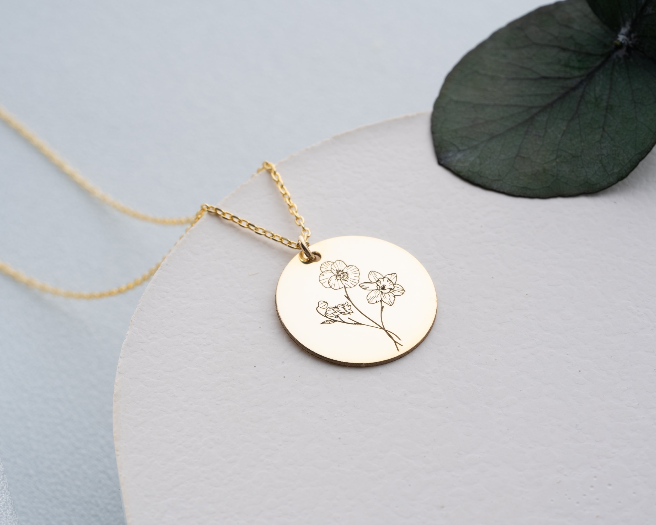 Çoklu Doğum Çiçeği Kolye - Aile Kolyesi – Disk Üzeri Kişiselleştirilebilir Çiçekli Tasarım | AG Gold Silver