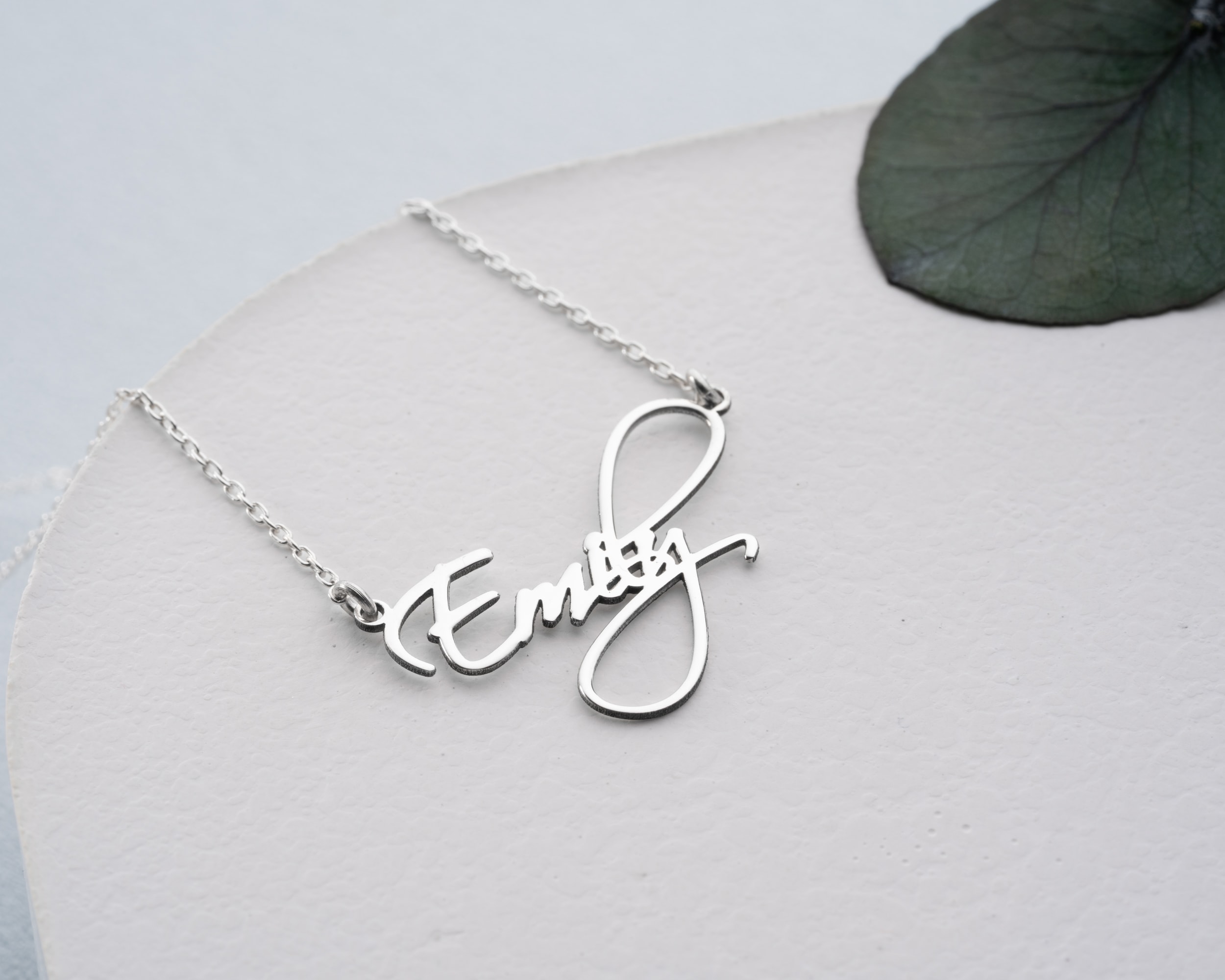 El Yazılı Özel Tasarım İsim Gümüş Kolye – Kişiye Özel El Yapımı Takı