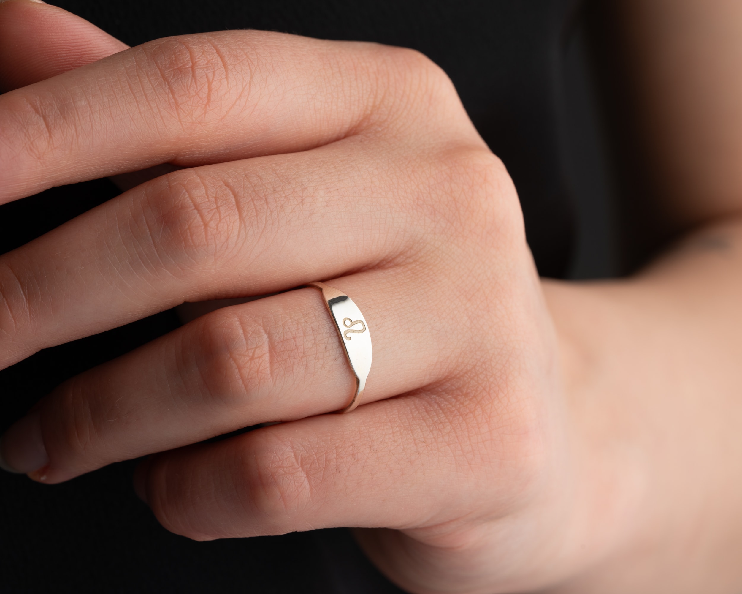 İnce Minimal Burç Kazılı Yüzük – Kişisel 925 Ayar Gümüş Takı