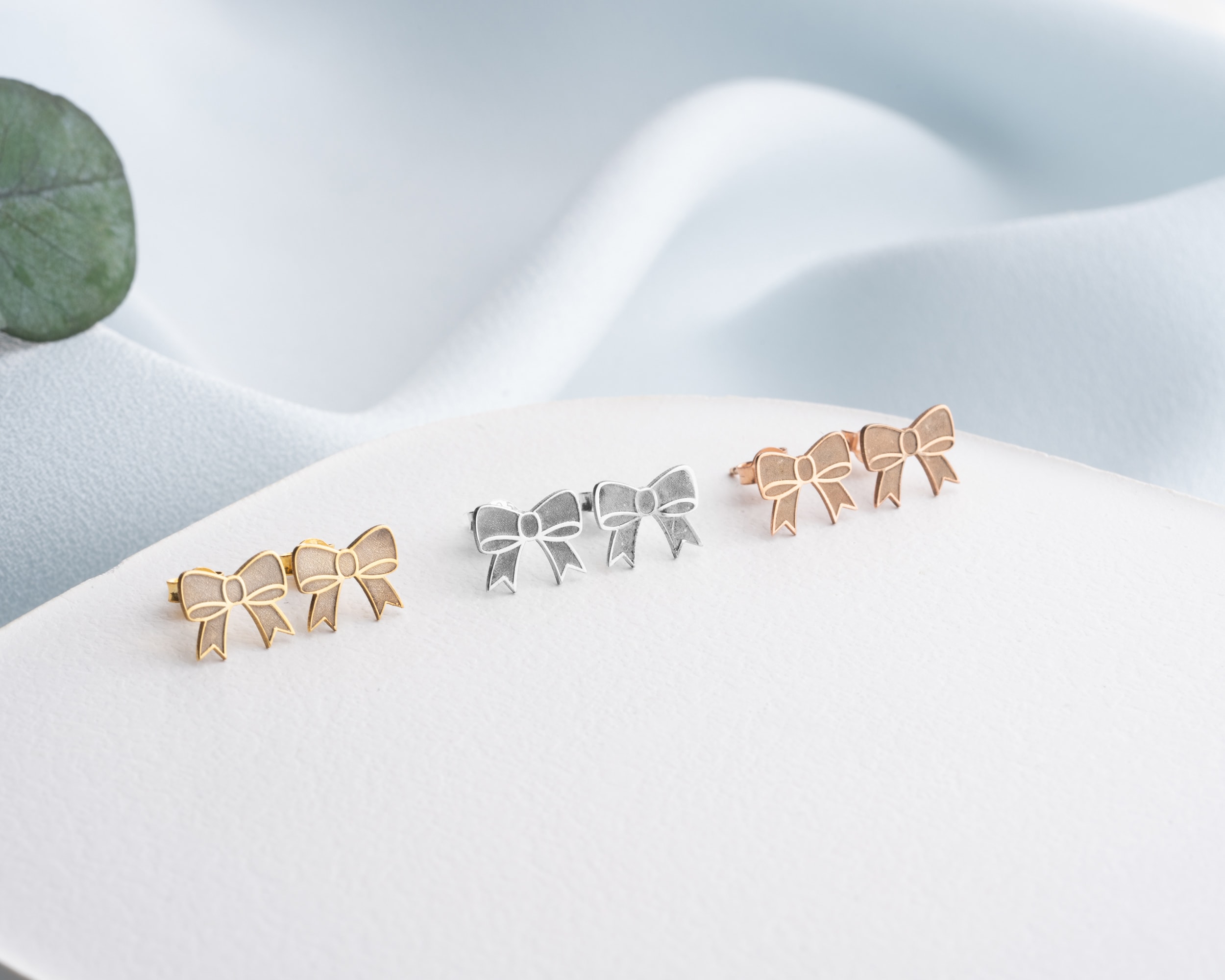 925 Ayar Gümüş Çivili Fiyonk Küpe – Zarafetin Tatlı Hali