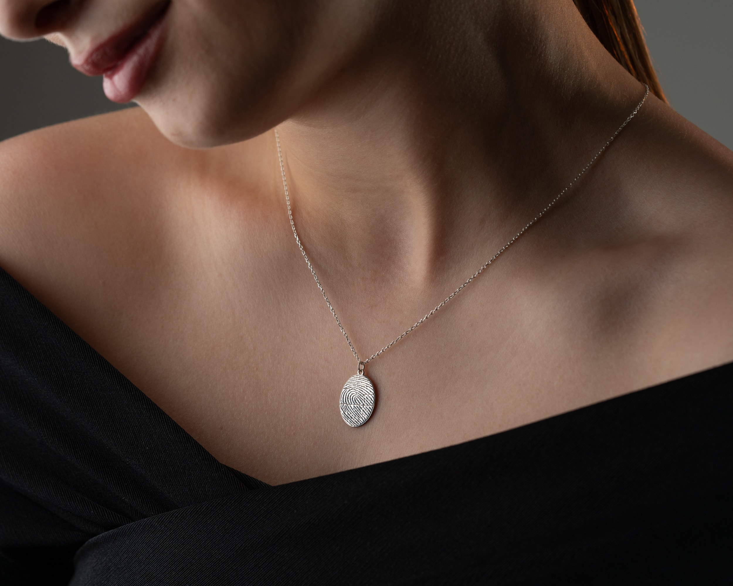 Kişiye Özel Disk, Oval veya Kalp Şekilli Çift Parmak İzi Kolye – Anlamlı Hatıra Takısı