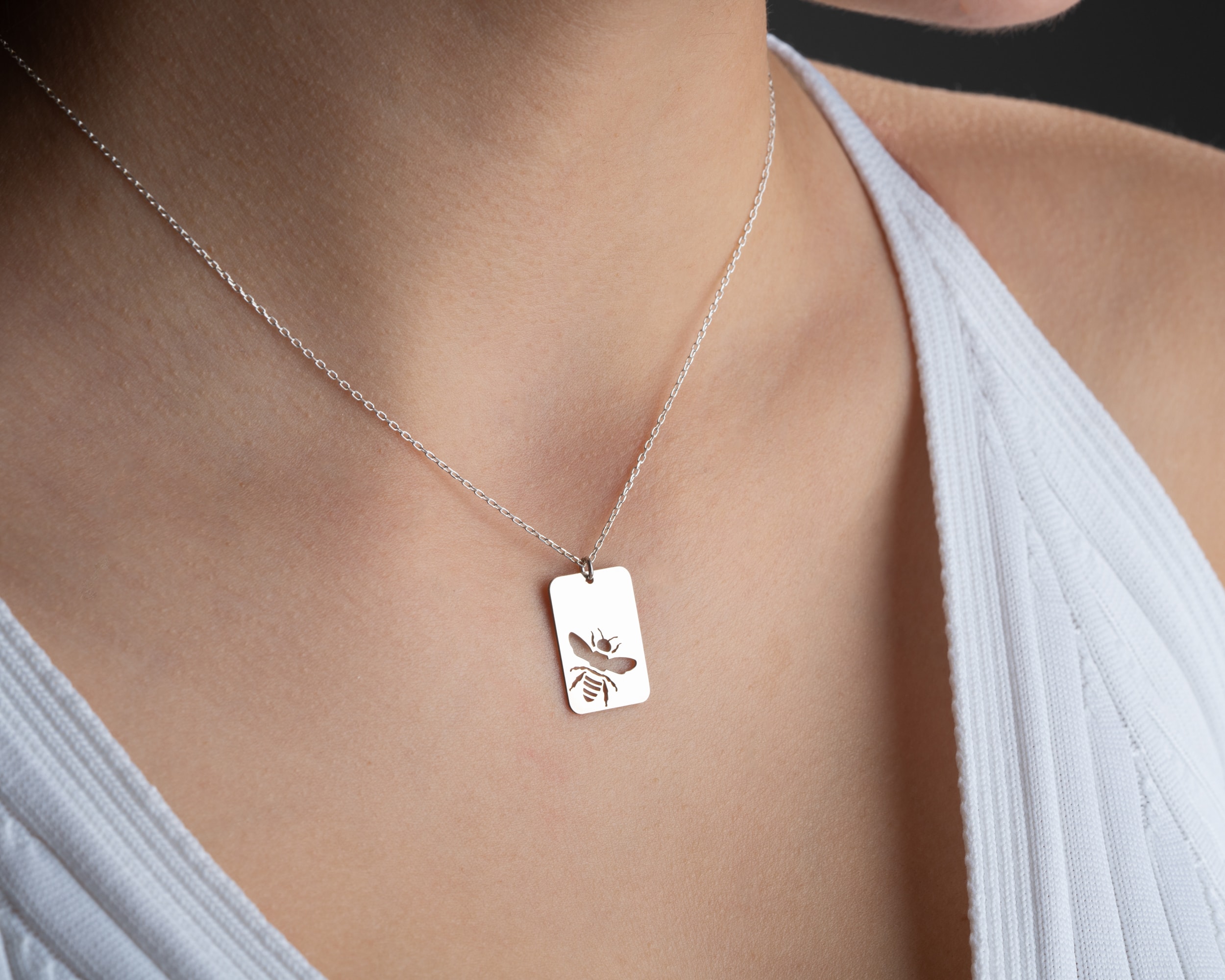 Dikdörtgen Arı Kolye - 925 Ayar Gümüş Zarif Tasarım | AG Gold Silver