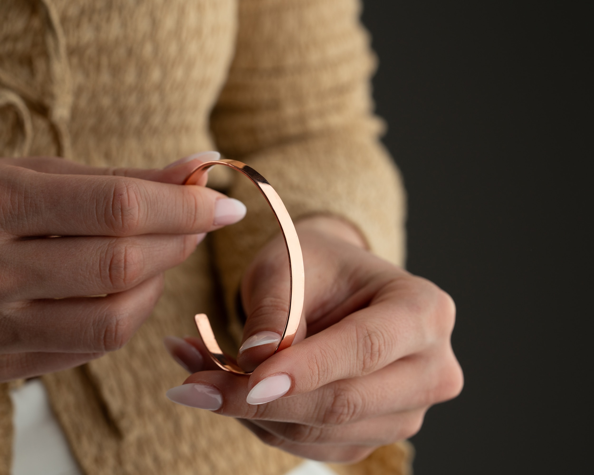 El Yapımı Düz Bakır Bileklik | Minimalist ve Zamansız Tasarım