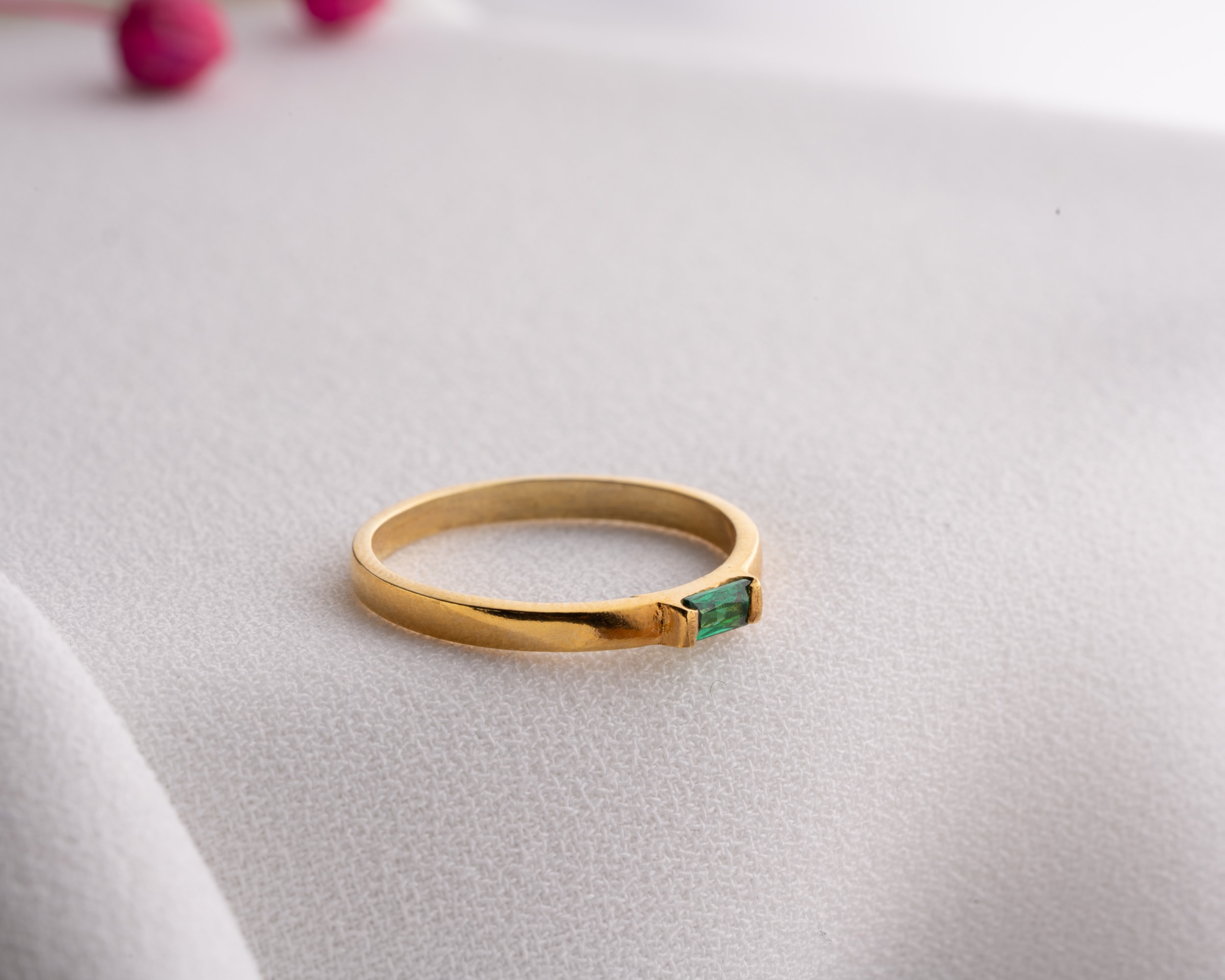 Doğum Ayı Baget Taşlı Yüzük – Anlamlı ve Kişisel Hediye