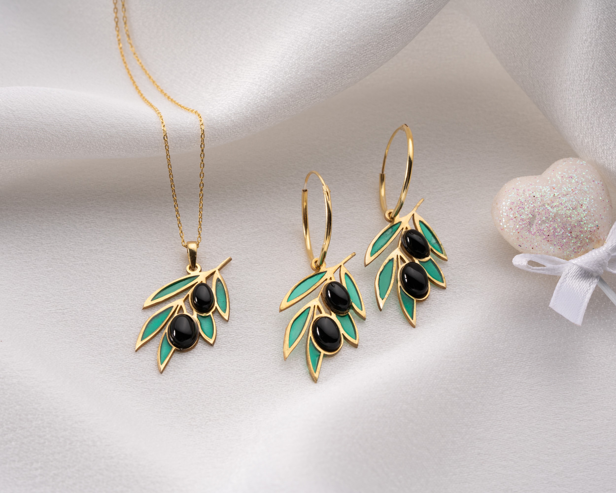 Zeytin Dalı Renkli Mineli Çift Oniks Taşlı Kolye ve Küpe – 925 Ayar Gümüş Set