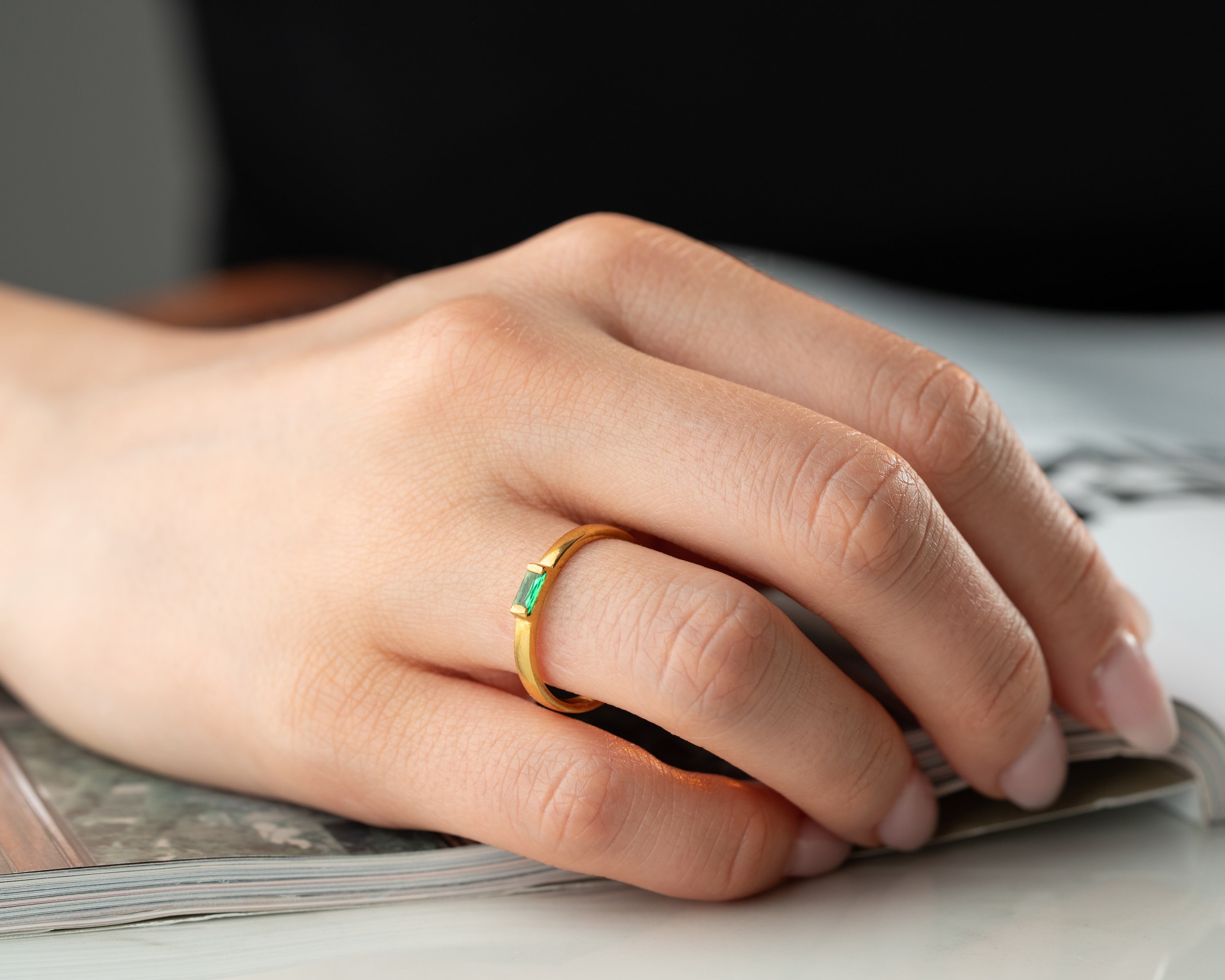 Doğum Ayı Baget Taşlı Yüzük – Anlamlı ve Kişisel Hediye