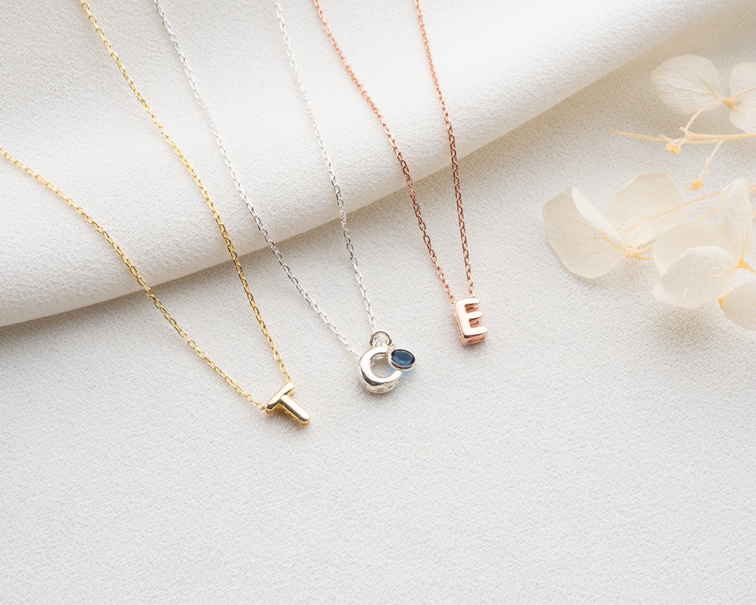 Balon Harf Doğum Taşlı Kolye – Kişiselleştirilebilir 925 Ayar Gümüş Takı