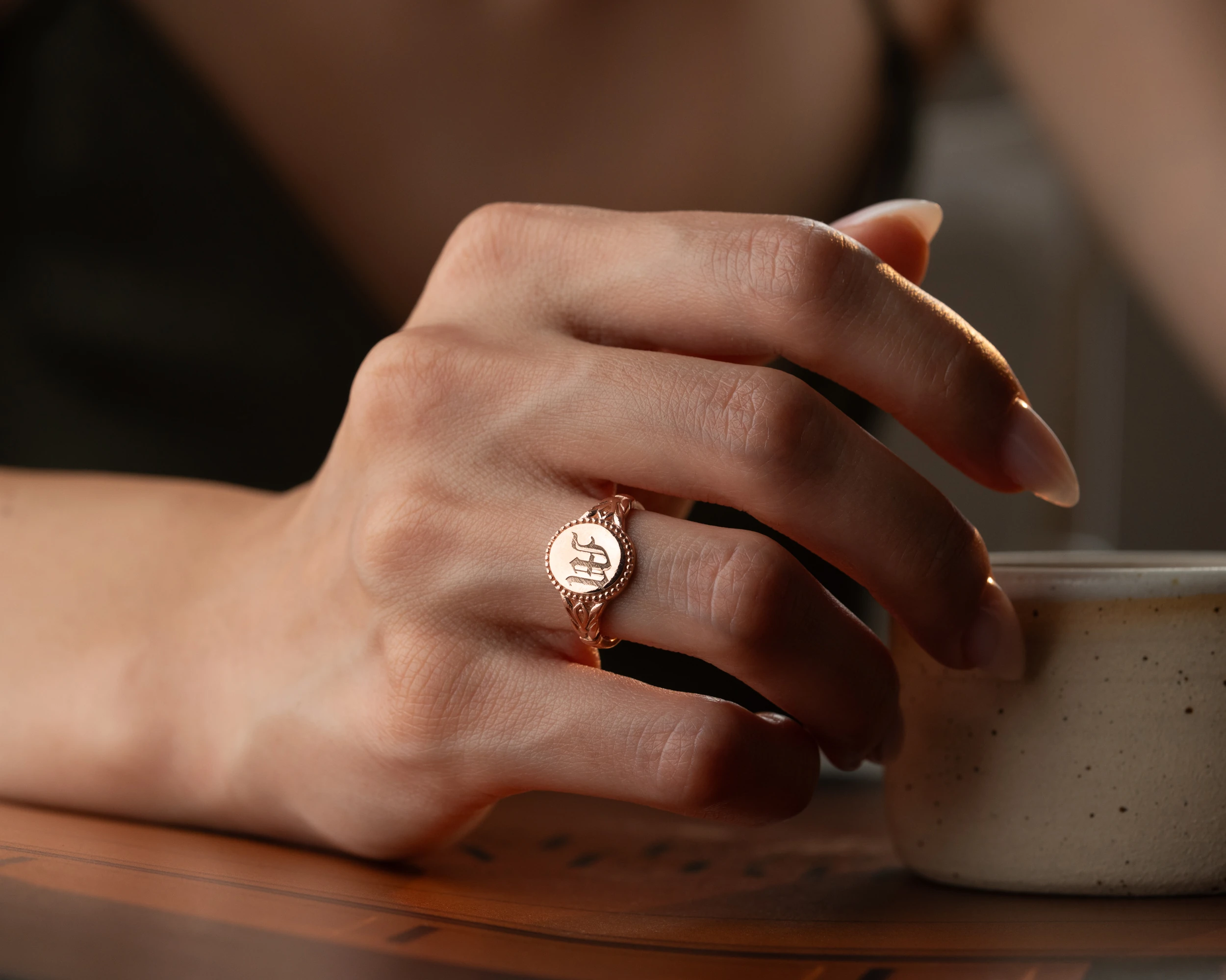 Kişisel Kazımalı 925 Ayar Gümüş Yüzük - İsim, Çiçek veya Sembol Tasarımlı | AG Gold Silver