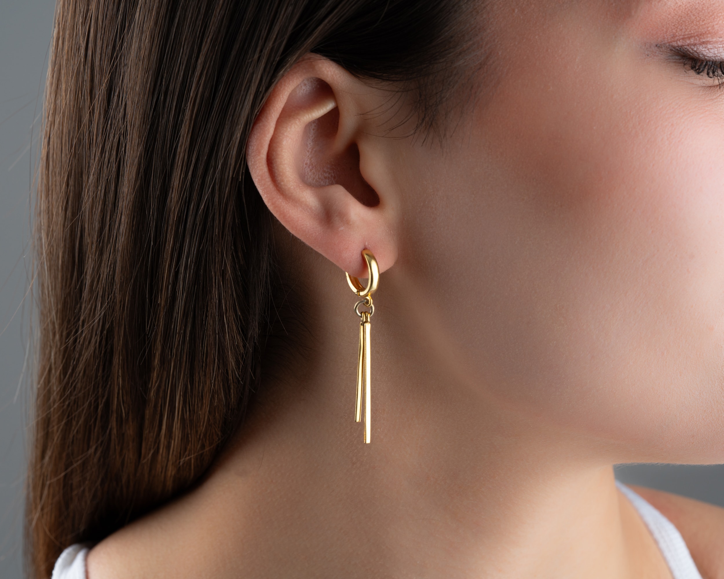 Halkalı Çift Sallantılı Küpe – Işıltılı 925 Ayar Gümüş Zarafeti - Modern Kadın Küpe Modelleri