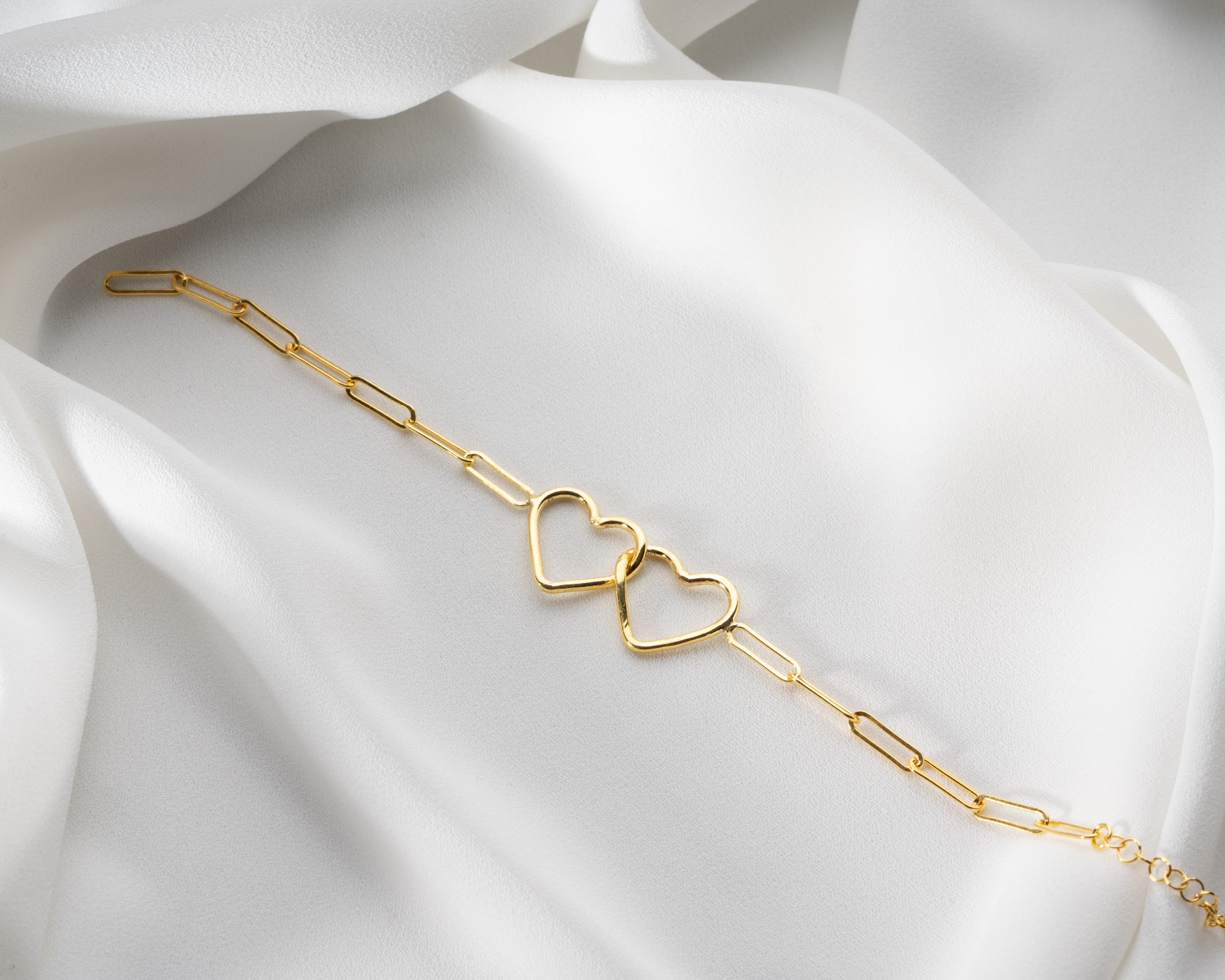 Çift Kalp Bileklik - Aşkın Zarif Sembolü - El Yapımı Takı & Hediye