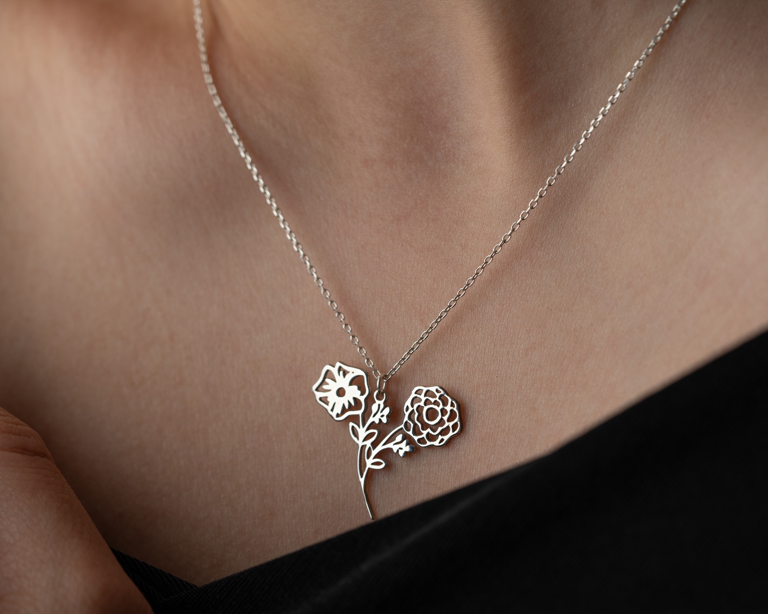 Çoklu Doğum Çiçeği Kolye – Aile Kolyesi | Kişiye Özel, Zarif ve Anlamlı