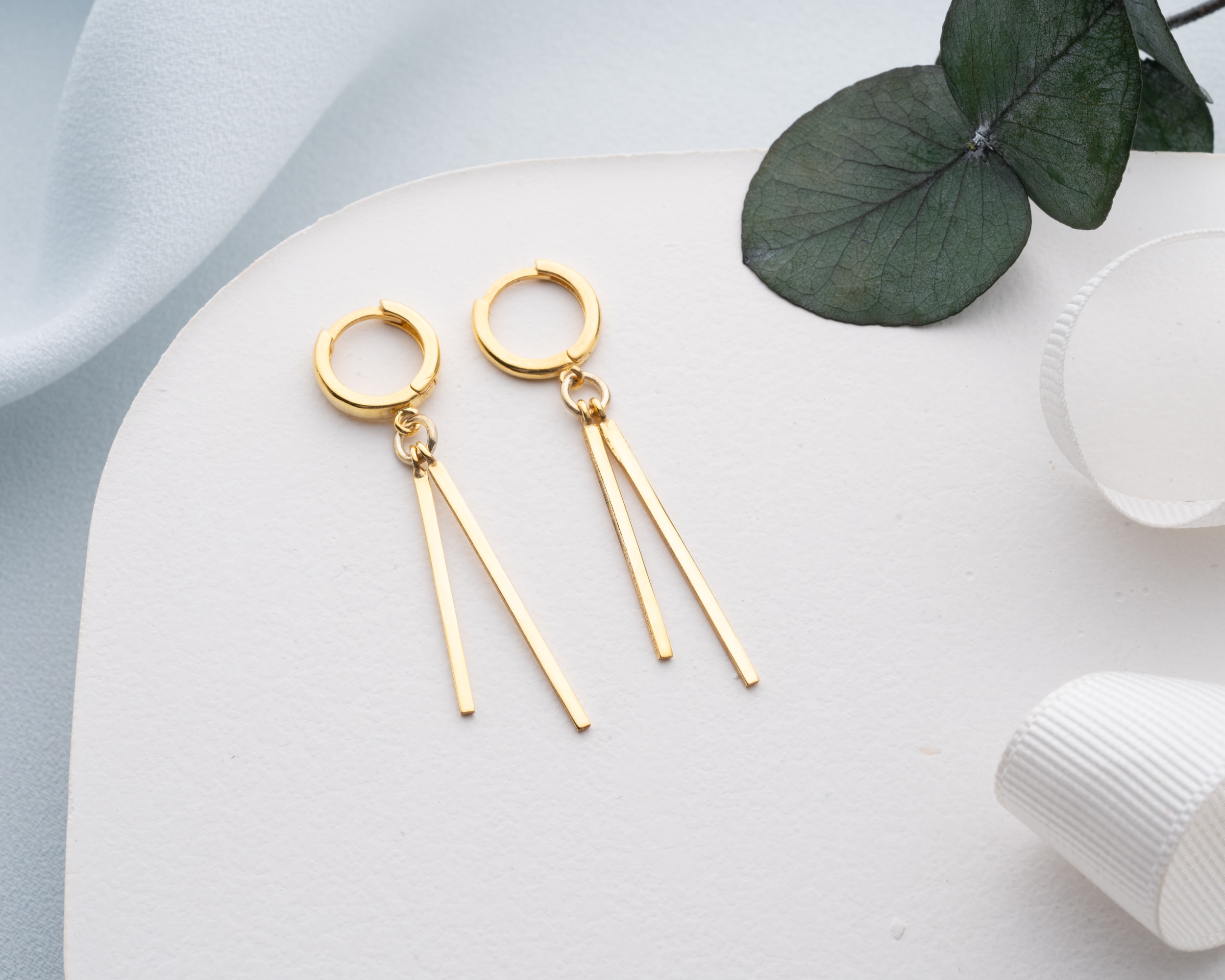 Halkalı Çift Sallantılı Küpe – Işıltılı 925 Ayar Gümüş Zarafeti - Modern Kadın Küpe Modelleri