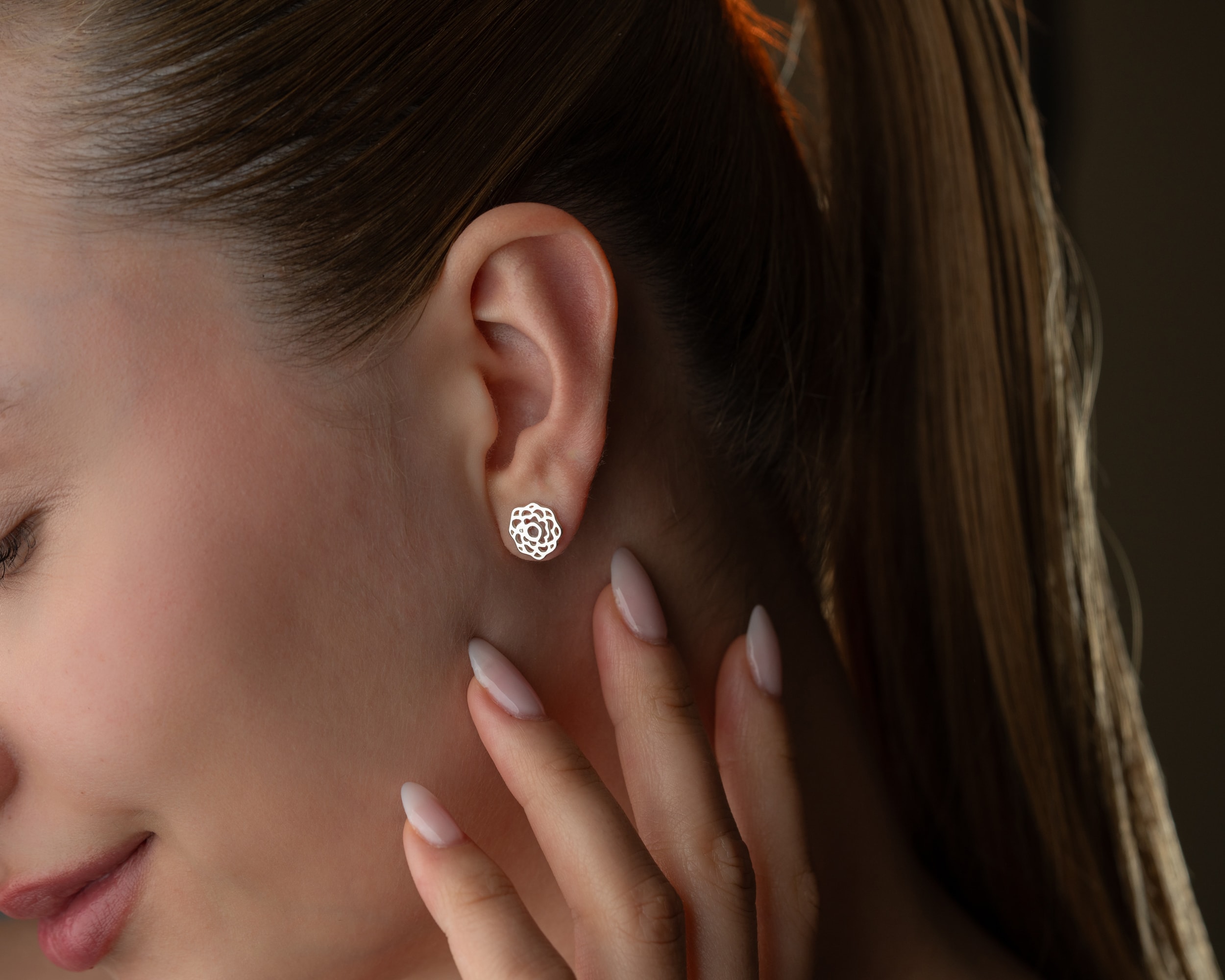 Kişiye Özel Doğum Çiçeği Küpe | Minimal ve Zarif