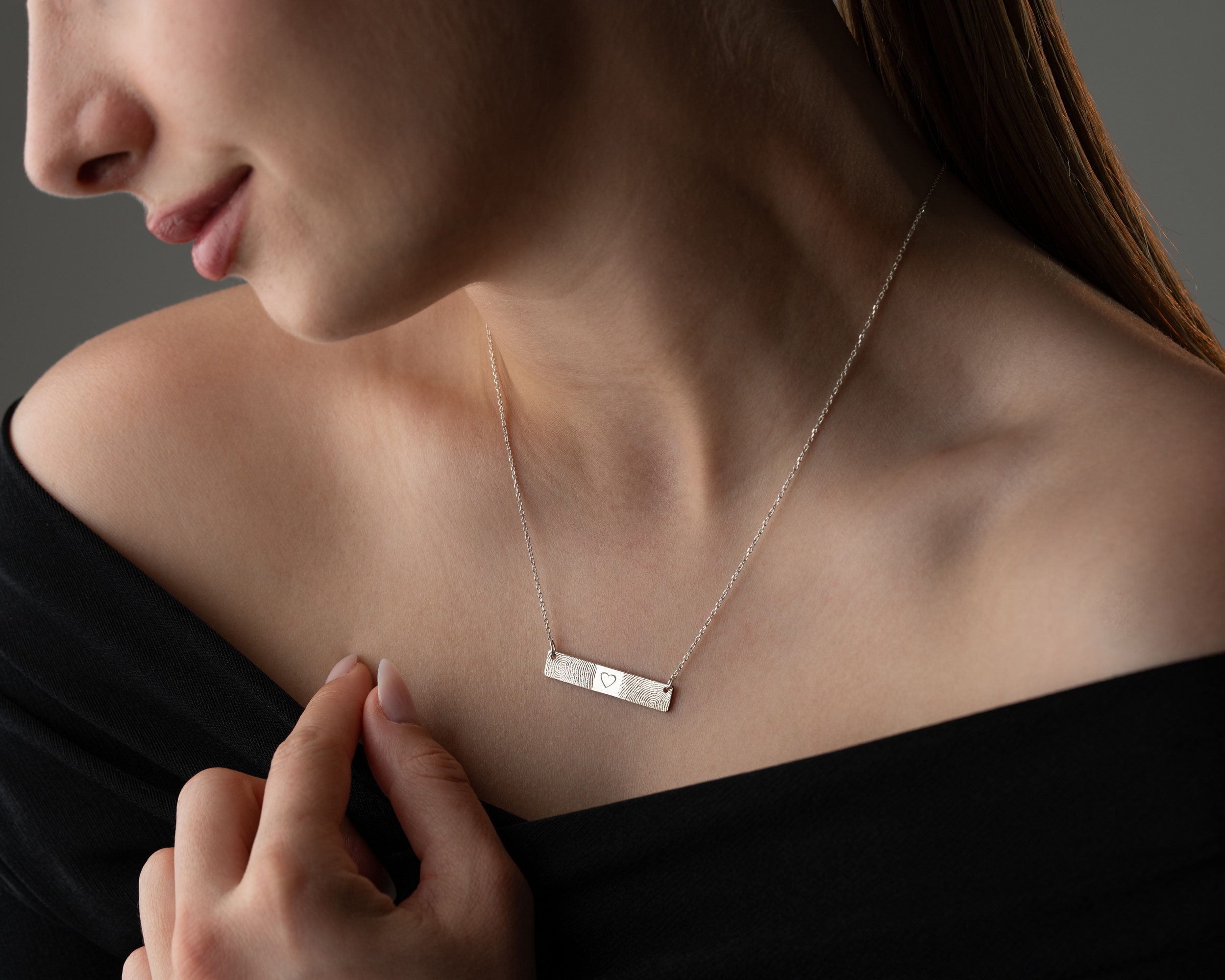 Kişiye Özel Yatay Bar Kolye – Parmak İzi, İsim veya Mesajlı Tasarım