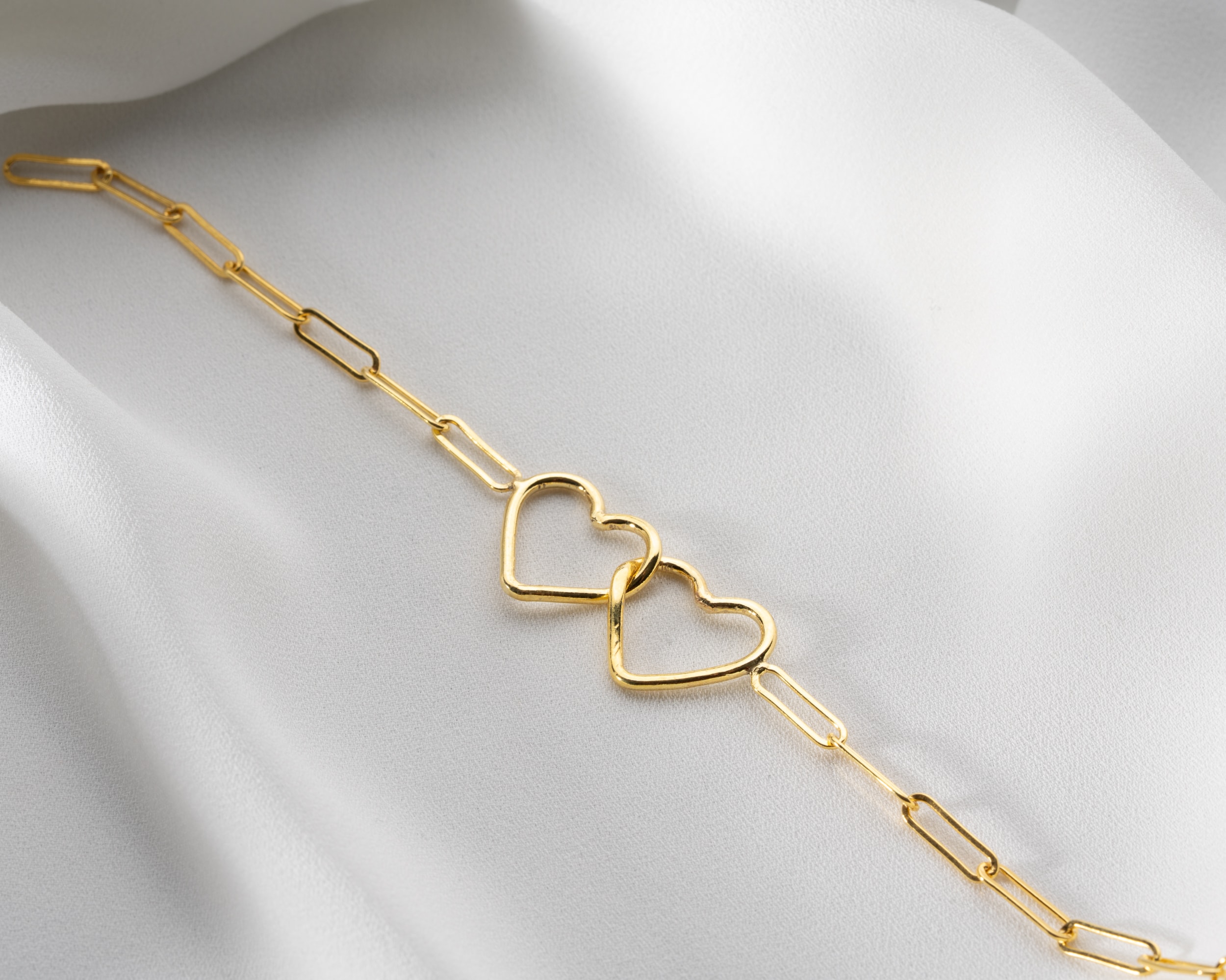 Çift Kalp Bileklik - Aşkın Zarif Sembolü - El Yapımı Takı & Hediye