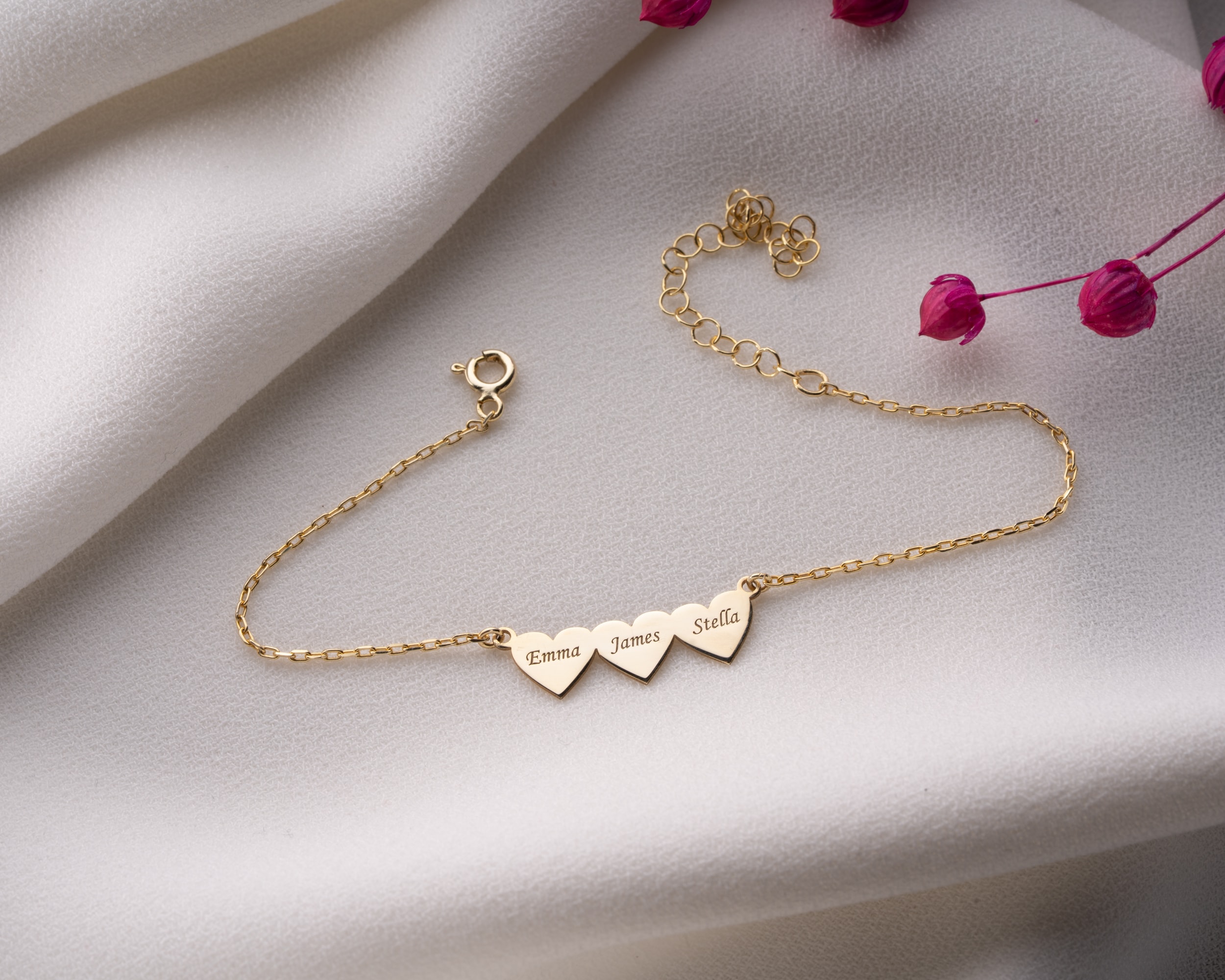 İsim Yazılı Kalp Bileklik – Minimal ve Şık Tasarım | Sevdiklerinize Özel Hediye