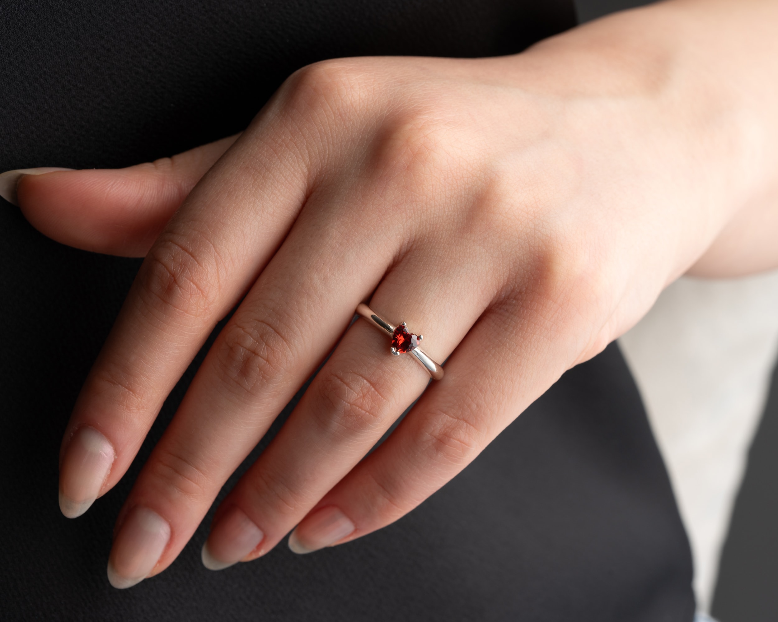 Ayarlanabilir Kalpli Doğum Taşlı Yüzük 925 Ayar Gümüş – Kişiselleştirilebilir Romantik Takı