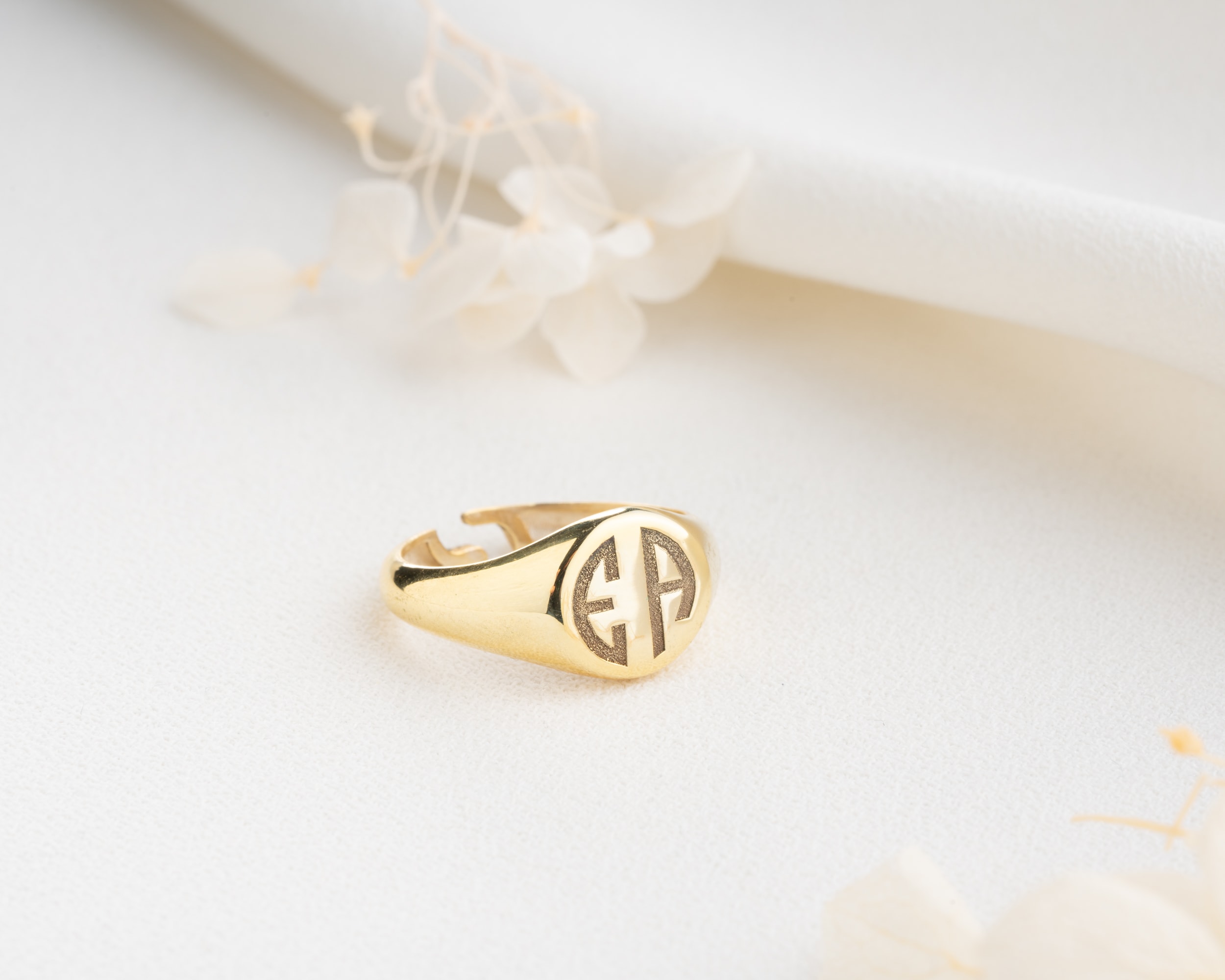 Ayarlanabilir Harf Yüzük – Kişiye Özel Zarif Takı 