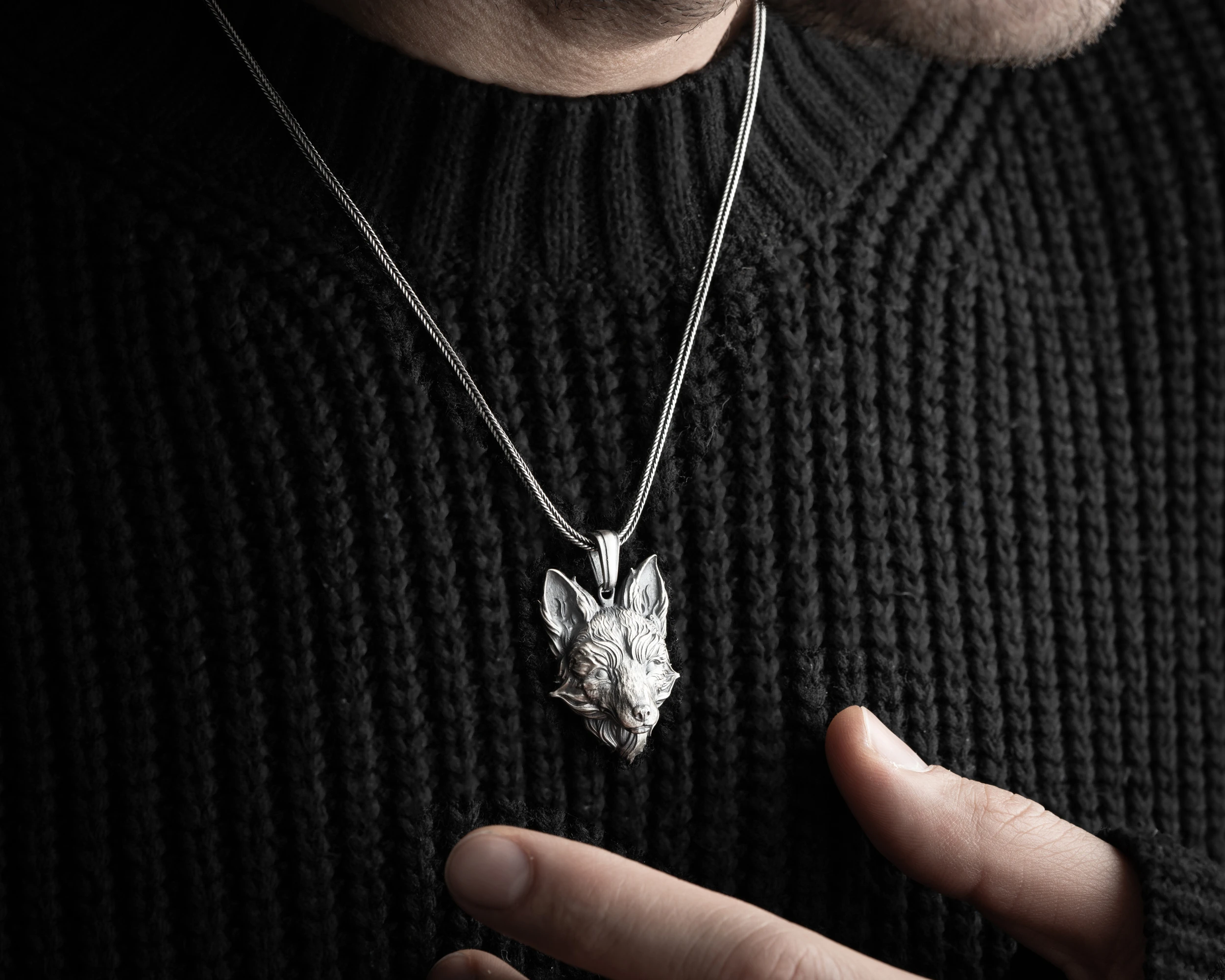 Kurt Erkek Kolye | Tilki Kuyruğu Zincirli Güç ve Özgürlük Tasarımı