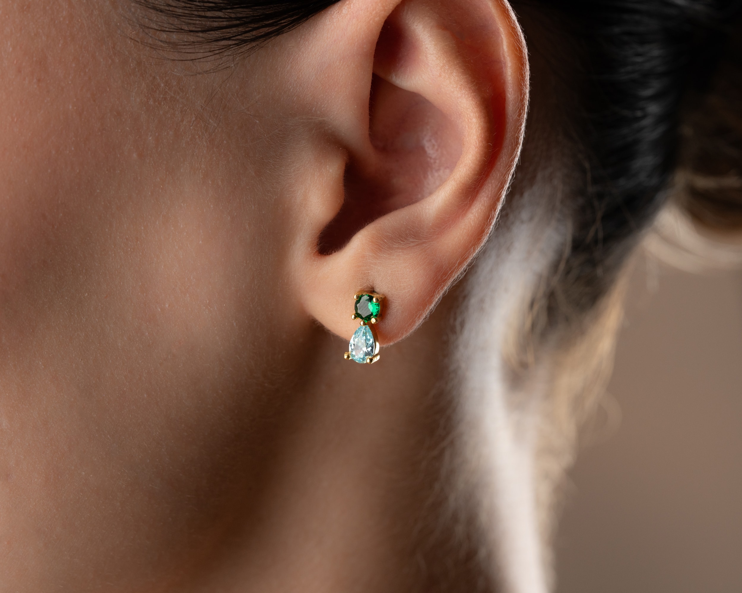 Çift Doğum Taşlı Kişisel Çivili Küpe - 925 Ayar Gümüş Zarif Tasarım | AG Gold Silver