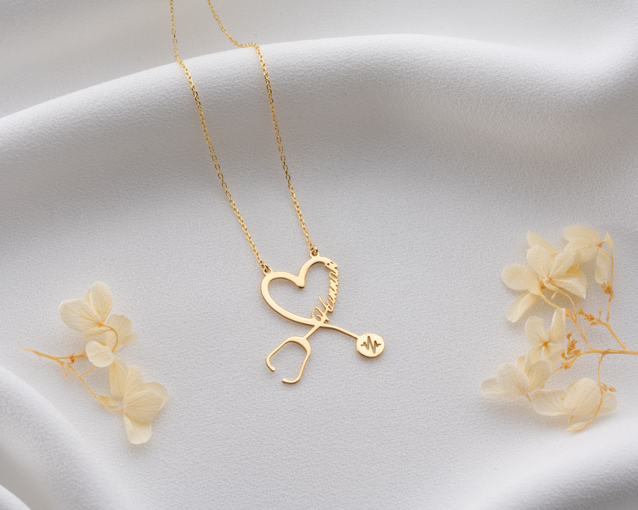 İsimli Steteskop Kolye – Doktor & Hemşirelere Özel 925 Gümüş Hediye