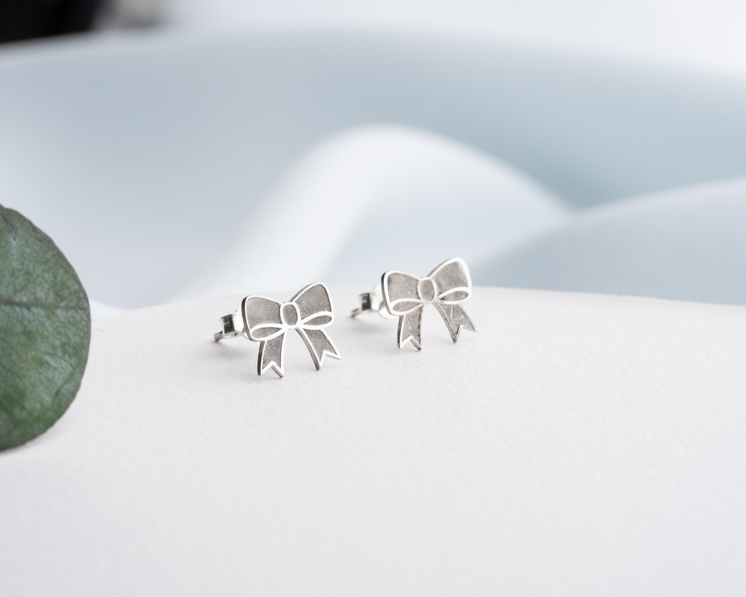 925 Ayar Gümüş Çivili Fiyonk Küpe – Zarafetin Tatlı Hali