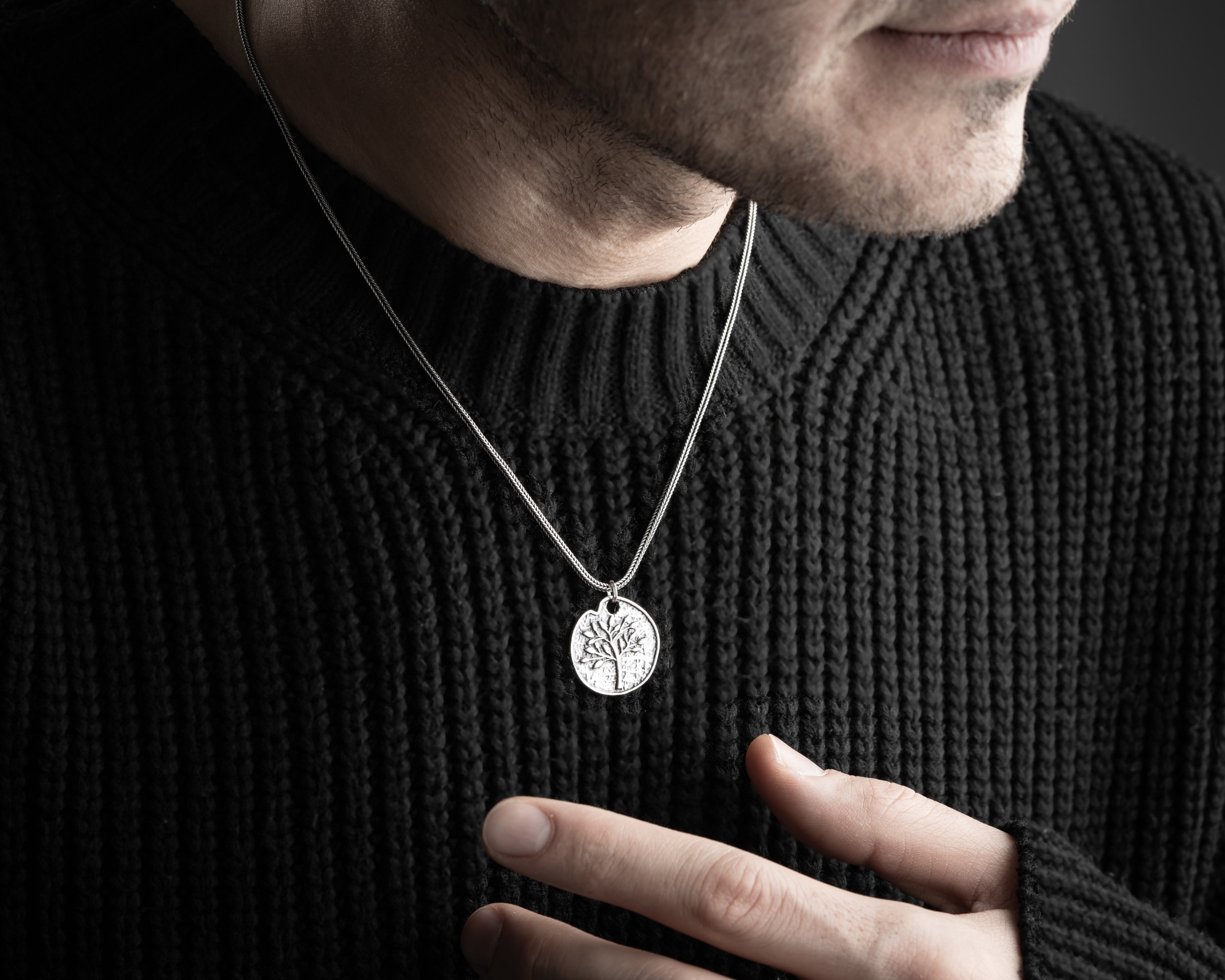 3 Boyutlu Hayat Ağacı Kolye Erkek – Tilki Kuyruğu Zincirli Anlamlı Tasarım