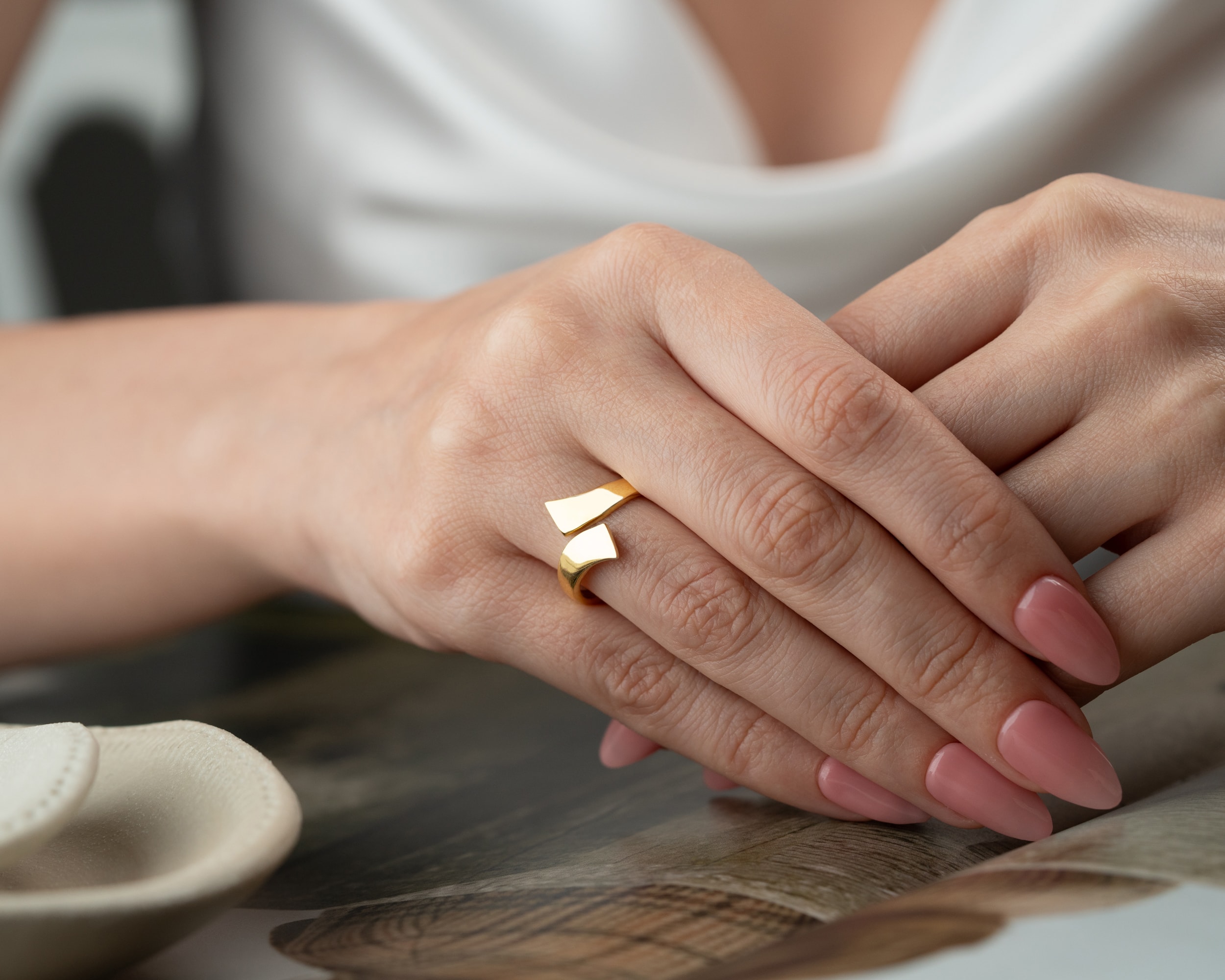 Çapraz Tasarım Ayarlanabilir Yüzük – Minimal ve Modern Kadın Yüzük | Gümüş, Gold, Rose