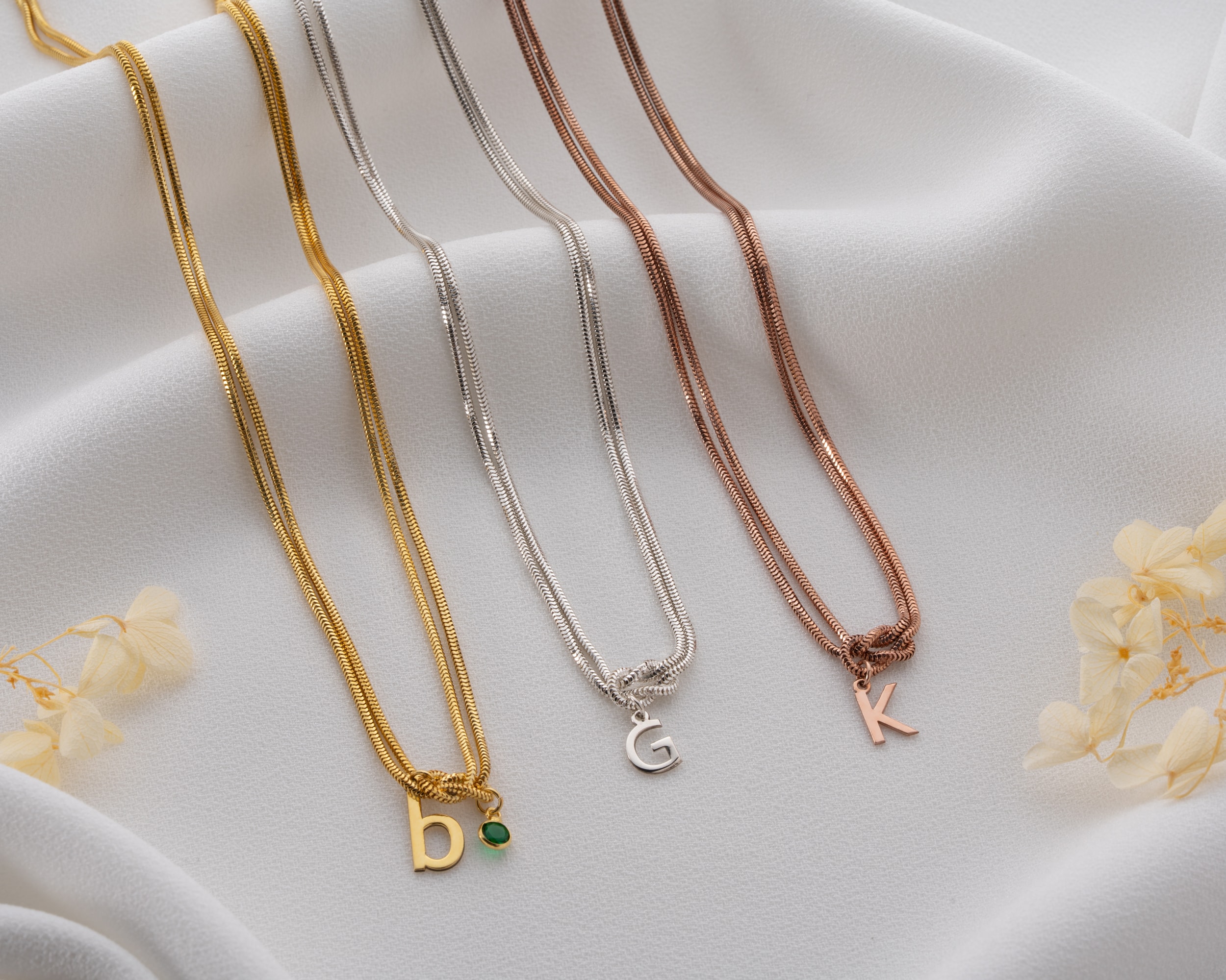 Aşk Düğümü Kolye – Harfli veya Doğum Taşlı Kişisel Tasarım