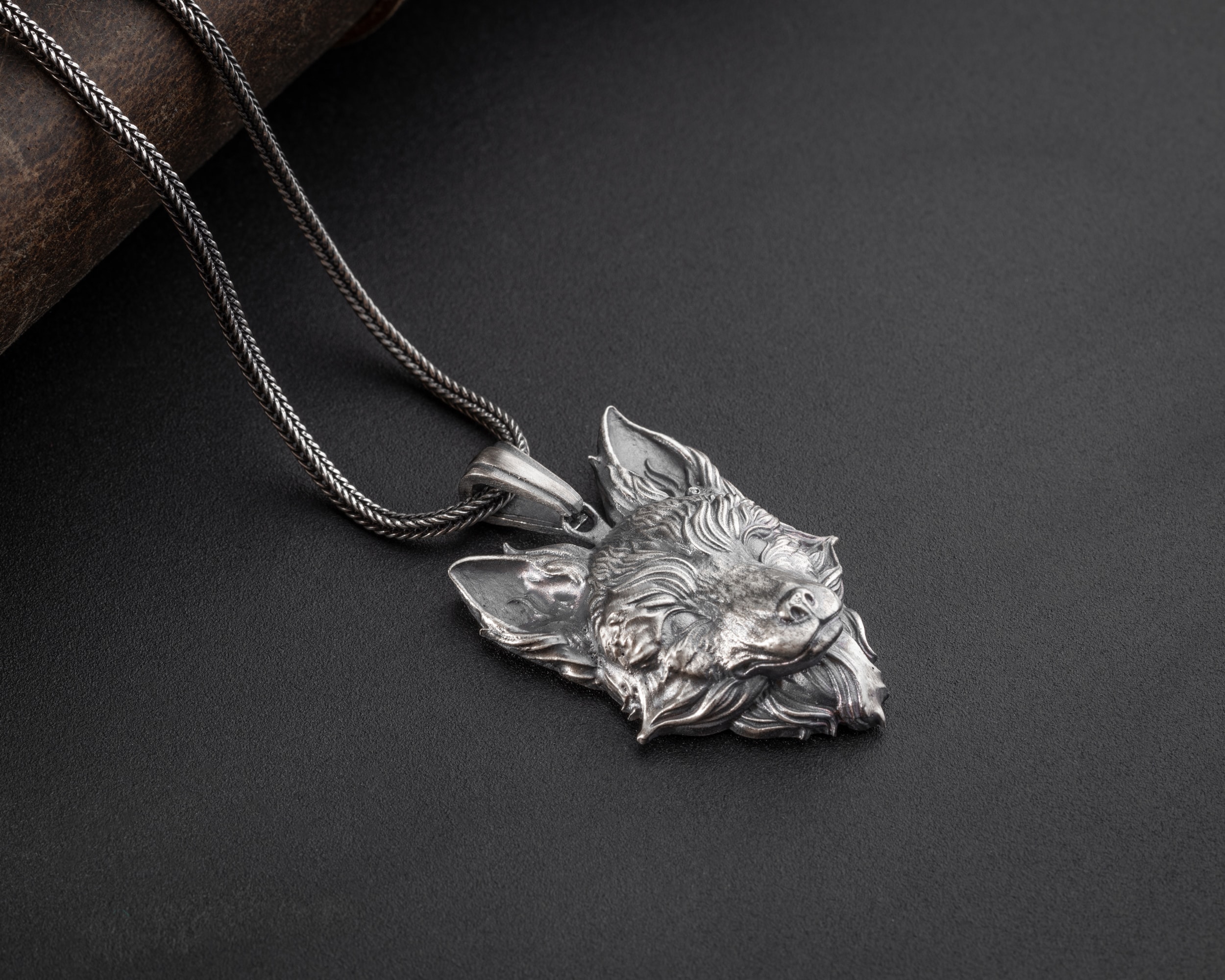 Kurt Erkek Kolye | Tilki Kuyruğu Zincirli Güç ve Özgürlük Tasarımı