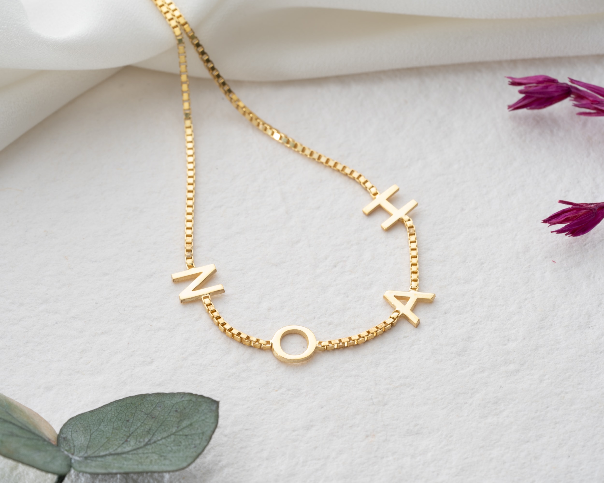 Asansörlü Kişisel Bileklik – Küp Zincirli, Ayarlanabilir ve Her Bileğe Uygun Şık Tasarım