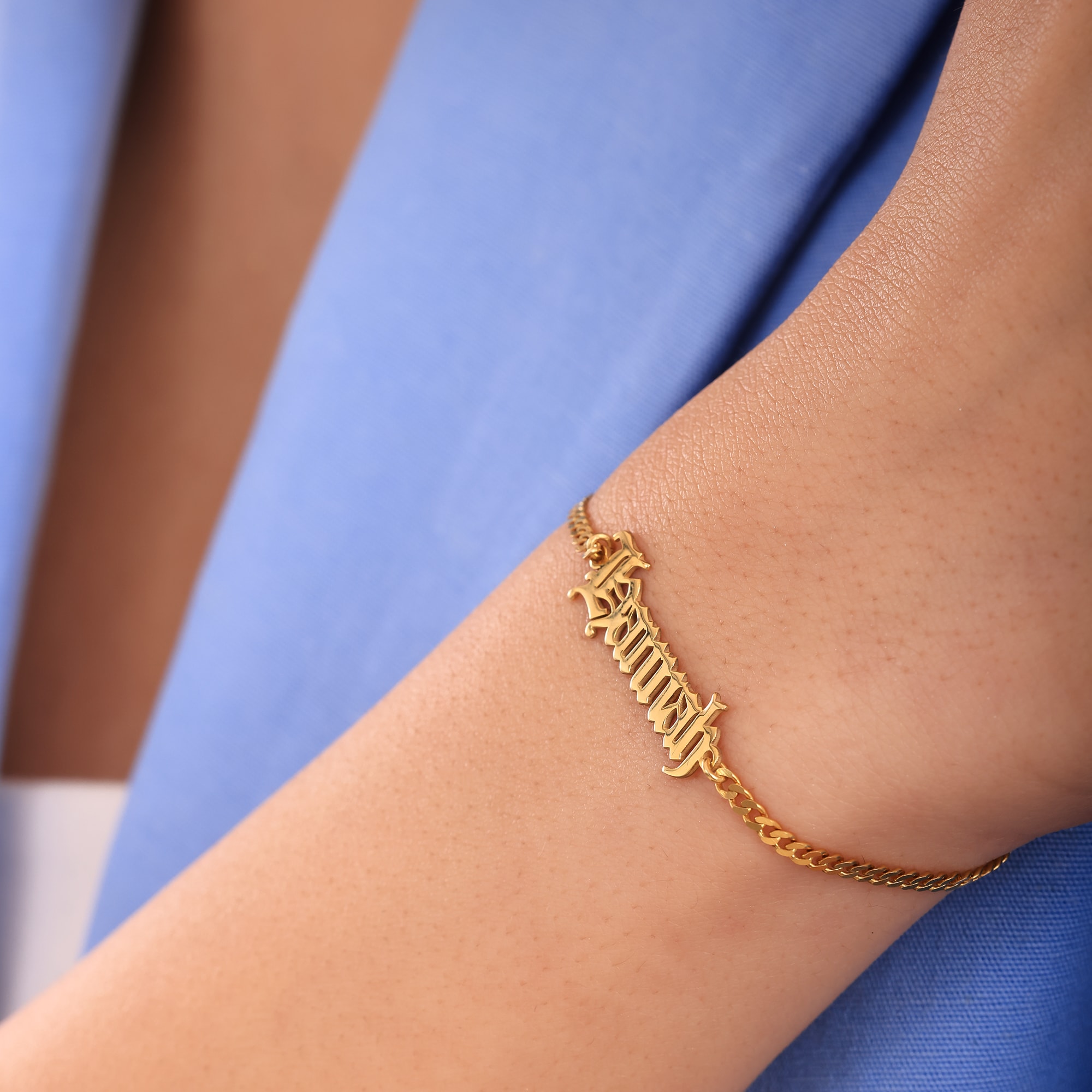 🔗 Gurmet Zincirli İsim Bileklik – Güçlü Stilinize Kişisel Bir Dokunuş - Unisex Gurmet Zincirli İsim Bileklik