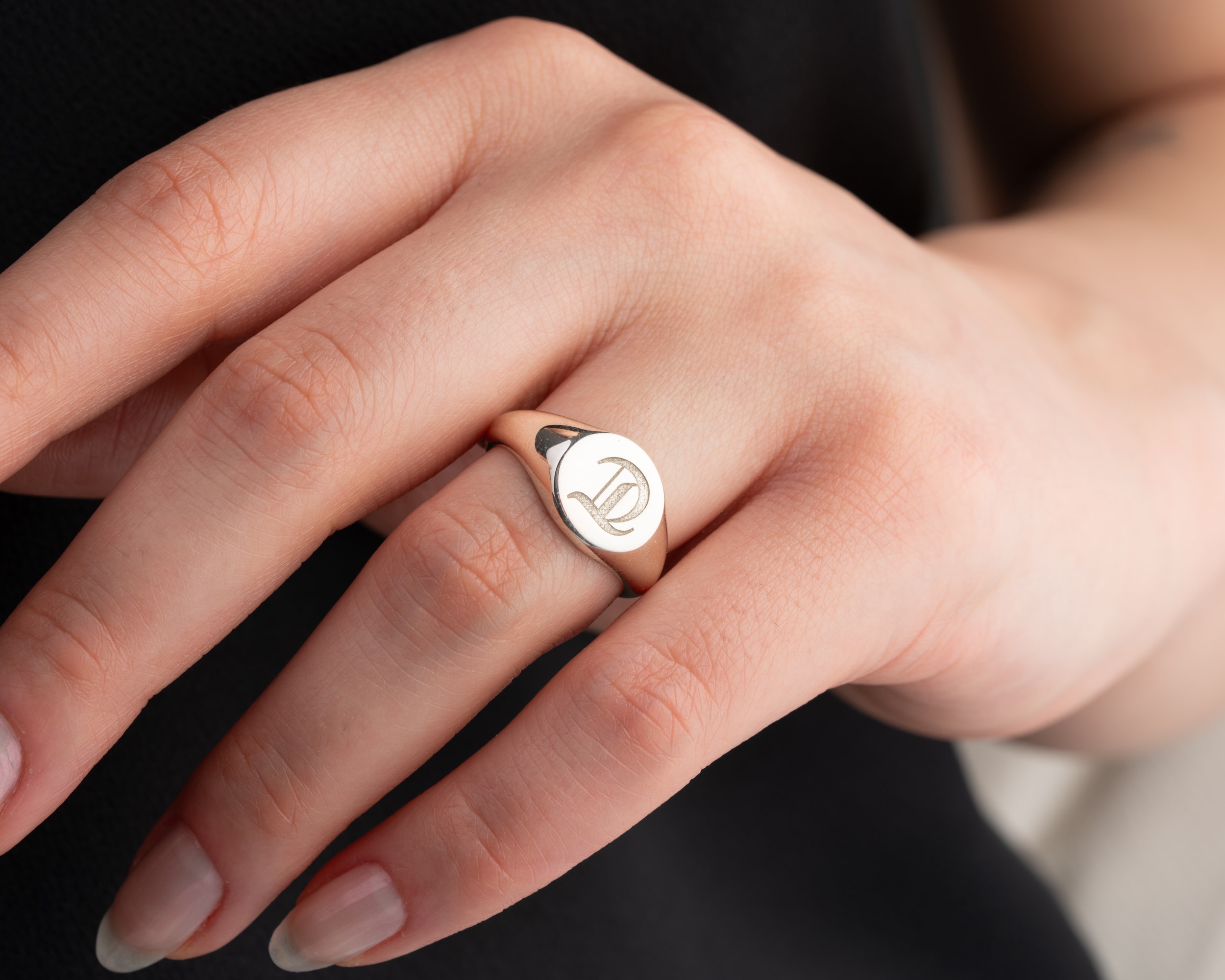 Ayarlanabilir Harf Yüzük – Kişiye Özel Zarif Takı 