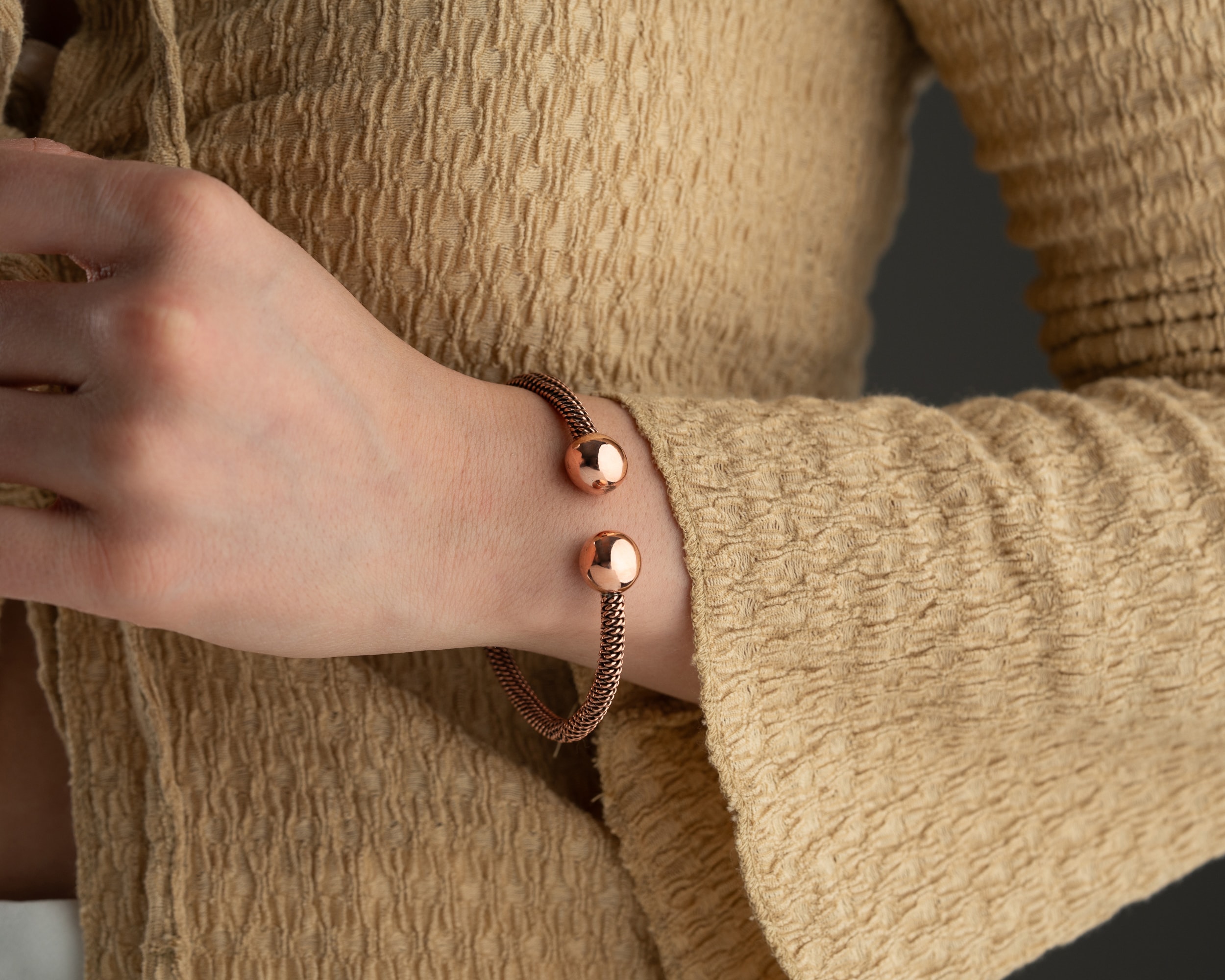 El Yapımı %100 Saf Bakır Bileklik | Minimalist El İşçiliği Ayarlanabilir Model