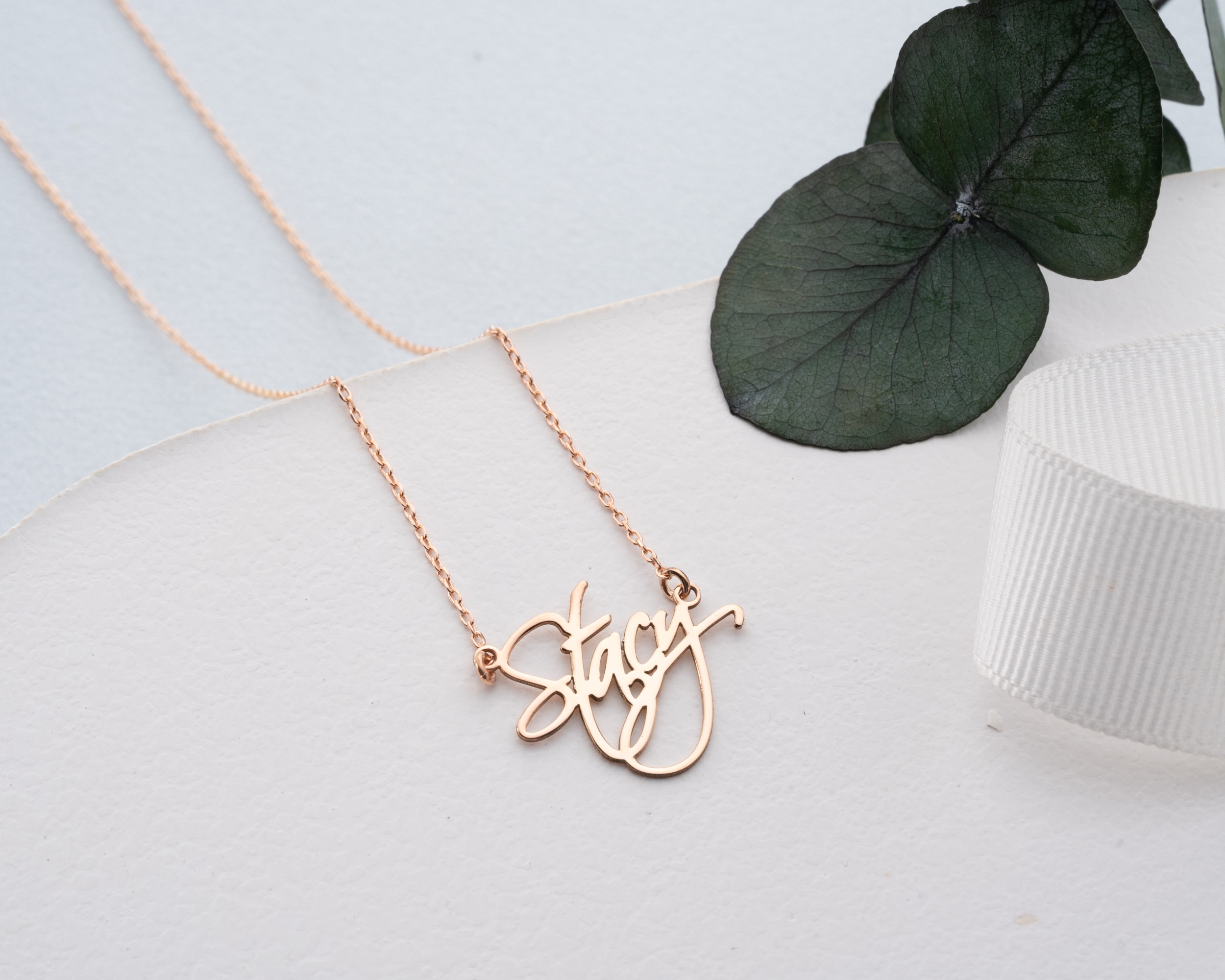 El Yazılı Özel Tasarım İsim Gümüş Kolye – Kişiye Özel El Yapımı Takı