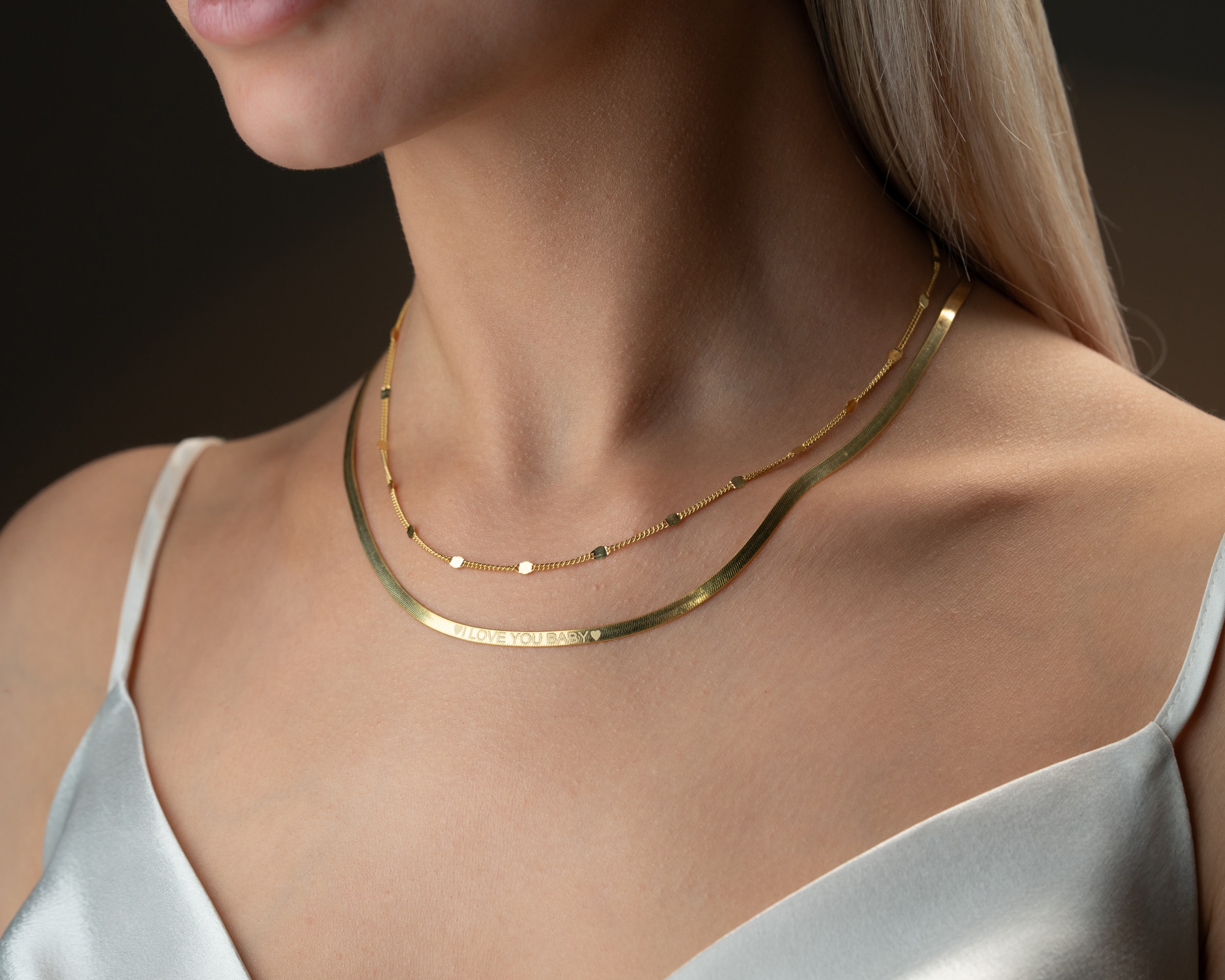 Gravürlü İtalyan Yassı Kolye – İsimli & Unisex Gümüş Model