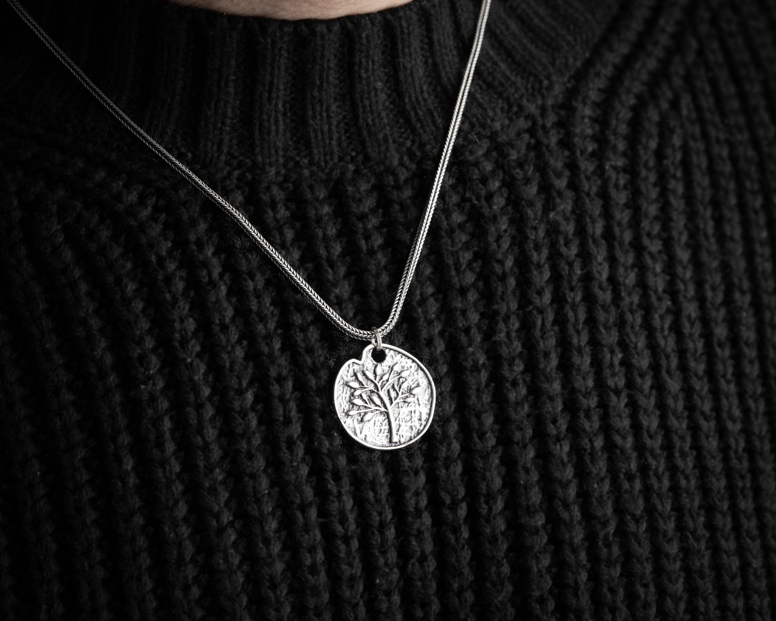 3 Boyutlu Hayat Ağacı Kolye Erkek – Tilki Kuyruğu Zincirli Anlamlı Tasarım