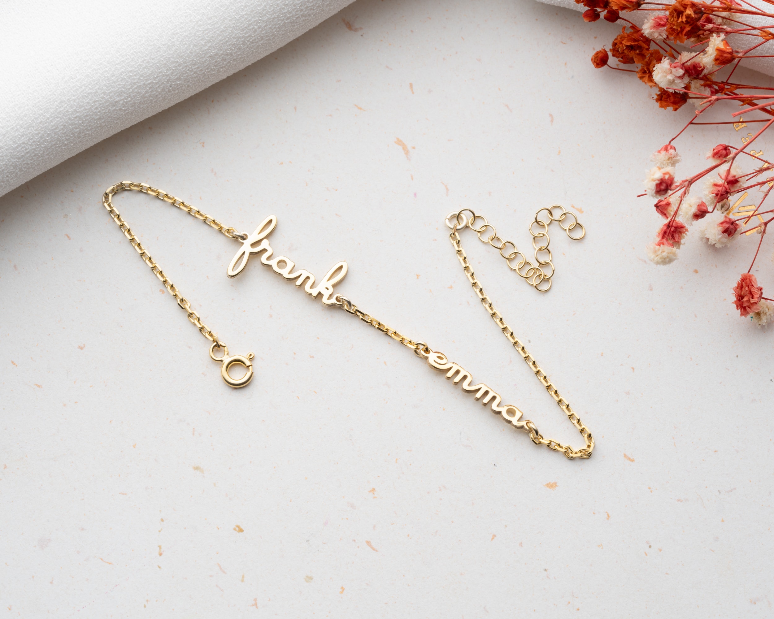 İsim Yazılı Bileklik - Tek veya Çift İsim Seçenekli - Çoklu İsimli Bileklik – Aile, Sevgili ve Arkadaş İsimleriyle Kişisel Takı