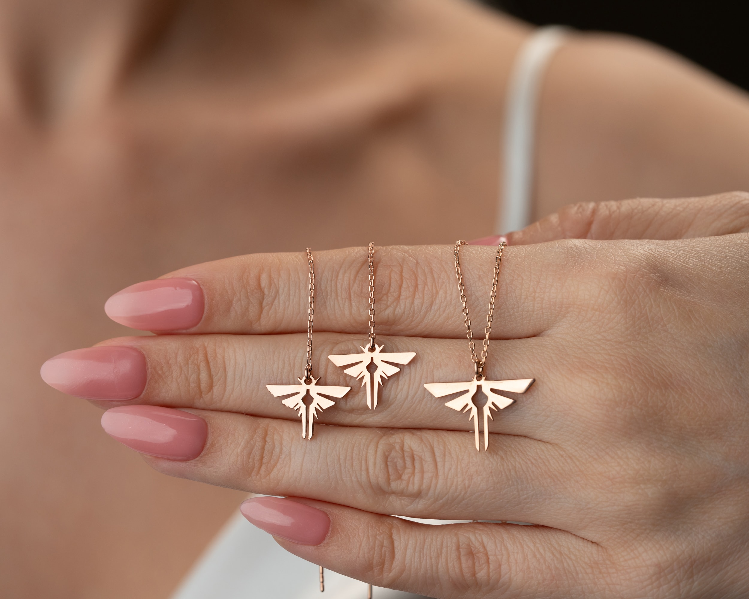 Ateş Böceği Kolye – Küpe Seti | Işıltılı Zarafet ve Doğadan İlham Alan Tasarım