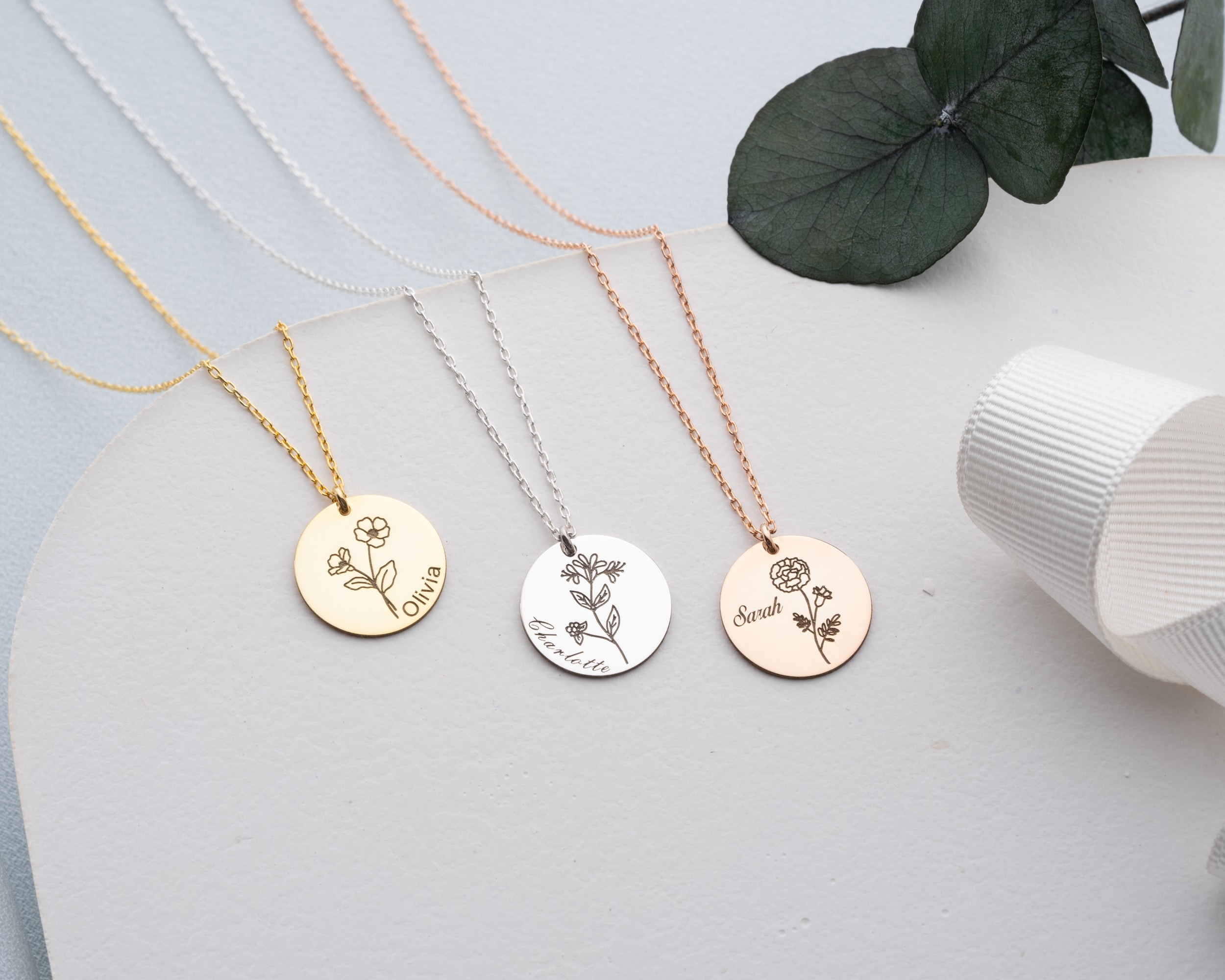 Doğum Çiçekli Disk İsim Kolye - Kişiye Özel Anlamlı Hediye | AG Gold Silver