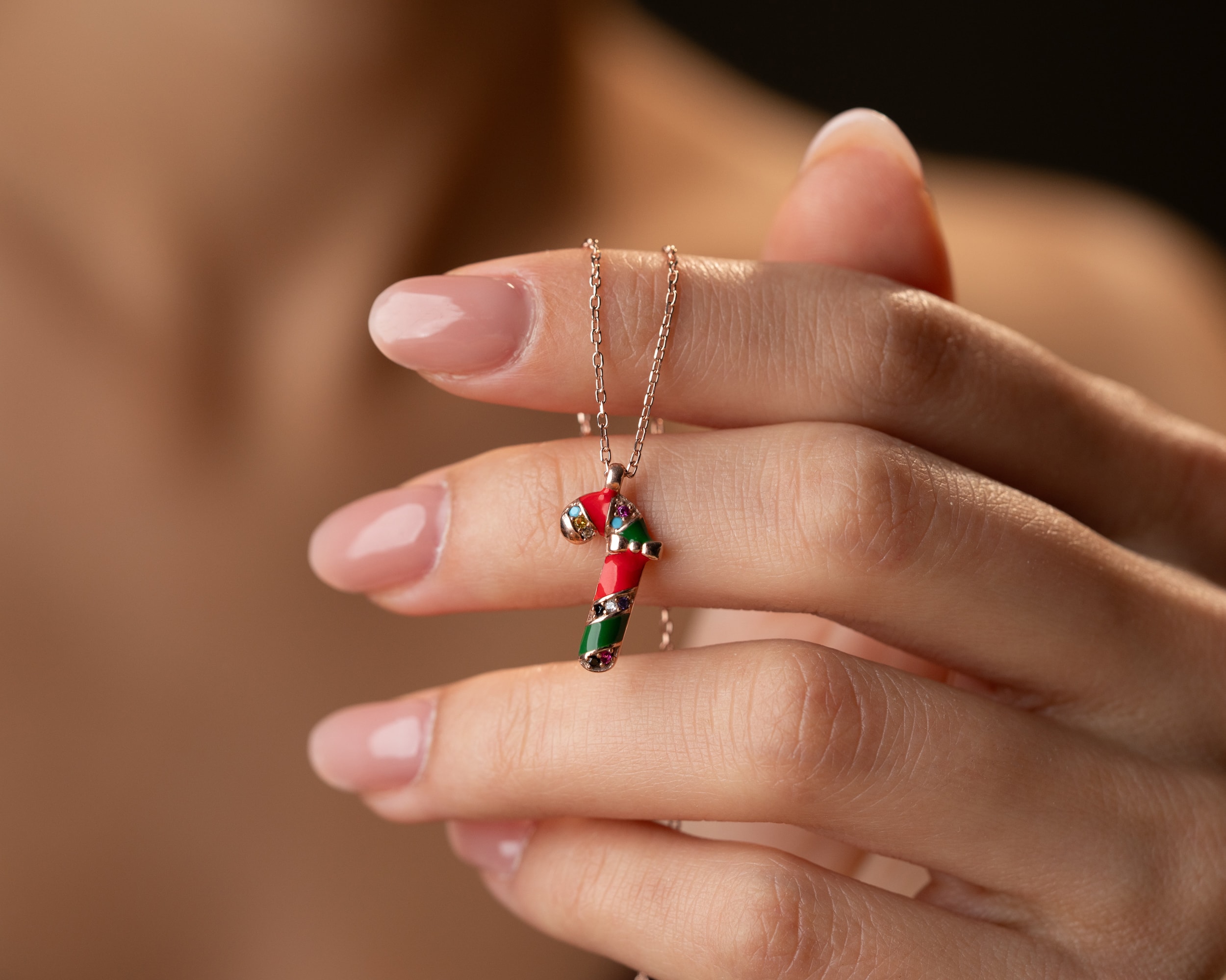 🍭 Mineli Yılbaşı Şeker Kamışı Kolye – Tatlı ve Işıltılı Kış Stili