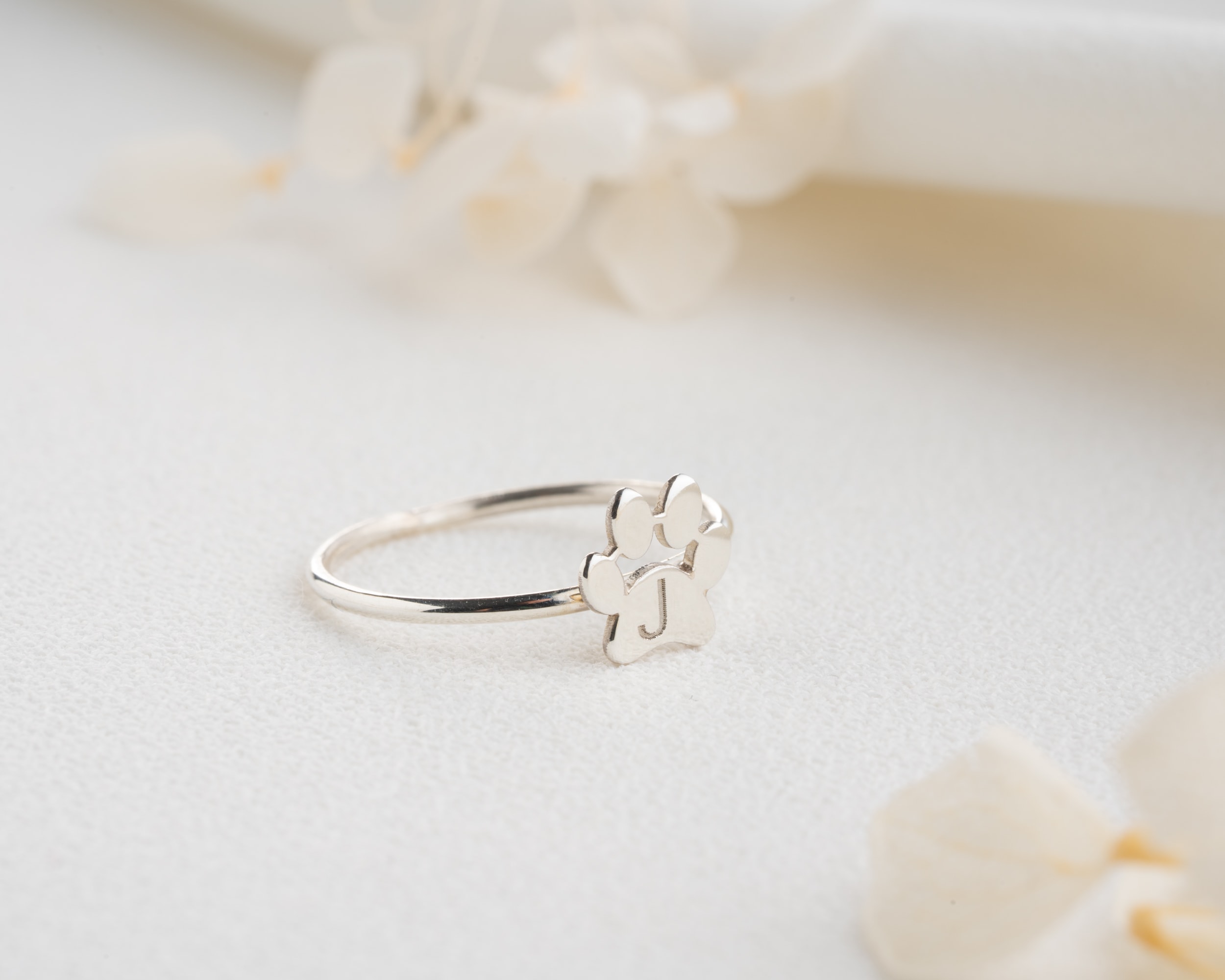 Kişiselleştirilebilir Pati Yüzük – Harfli ve Anlamlı Gümüş Tasarım - İsimli, Zarif ve Hayvanseverlere Özel