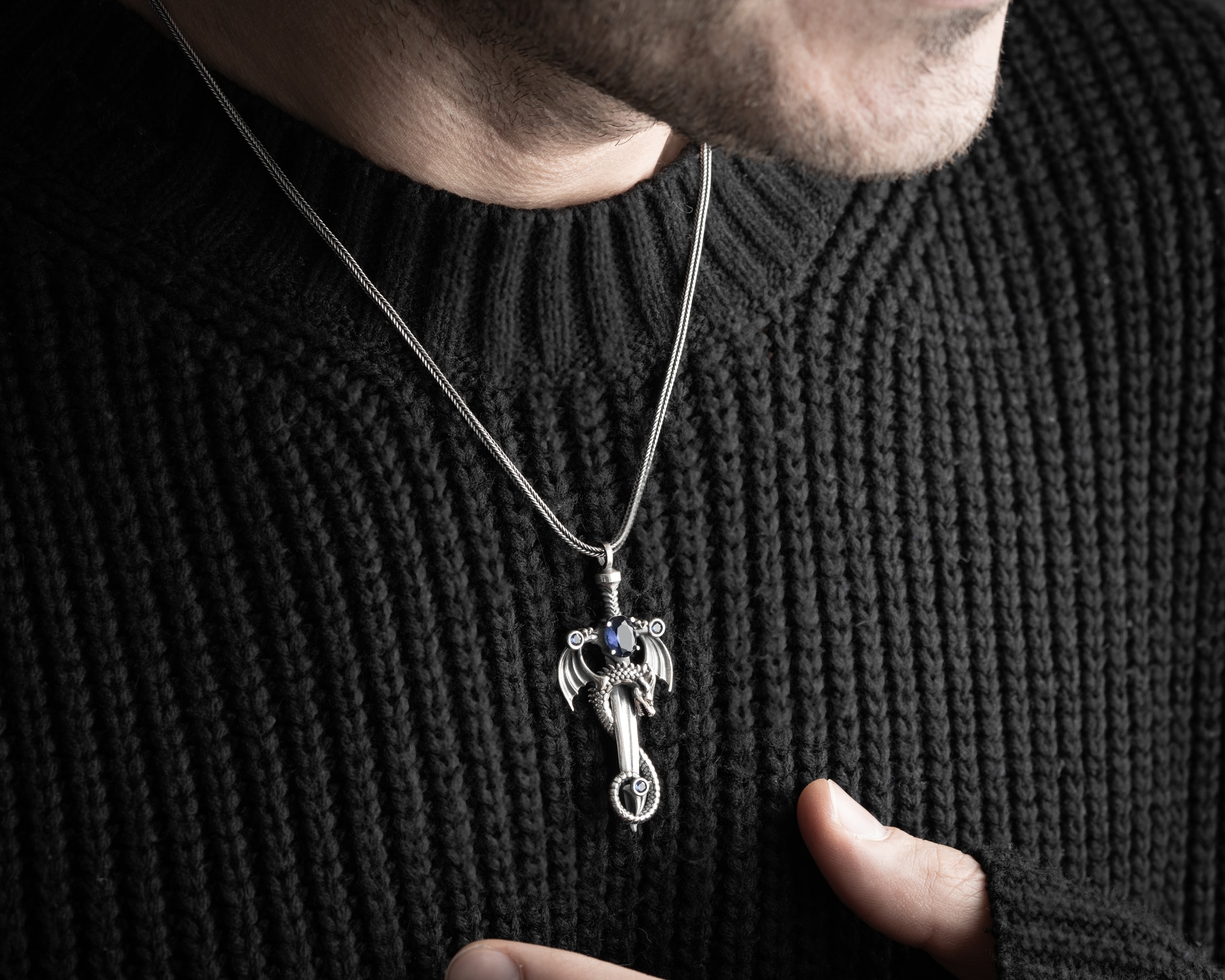 Kılıç ve Ejderha Erkek Kolye | Tilki Kuyruğu Zincirli Güç ve Kararlılık Tasarımı