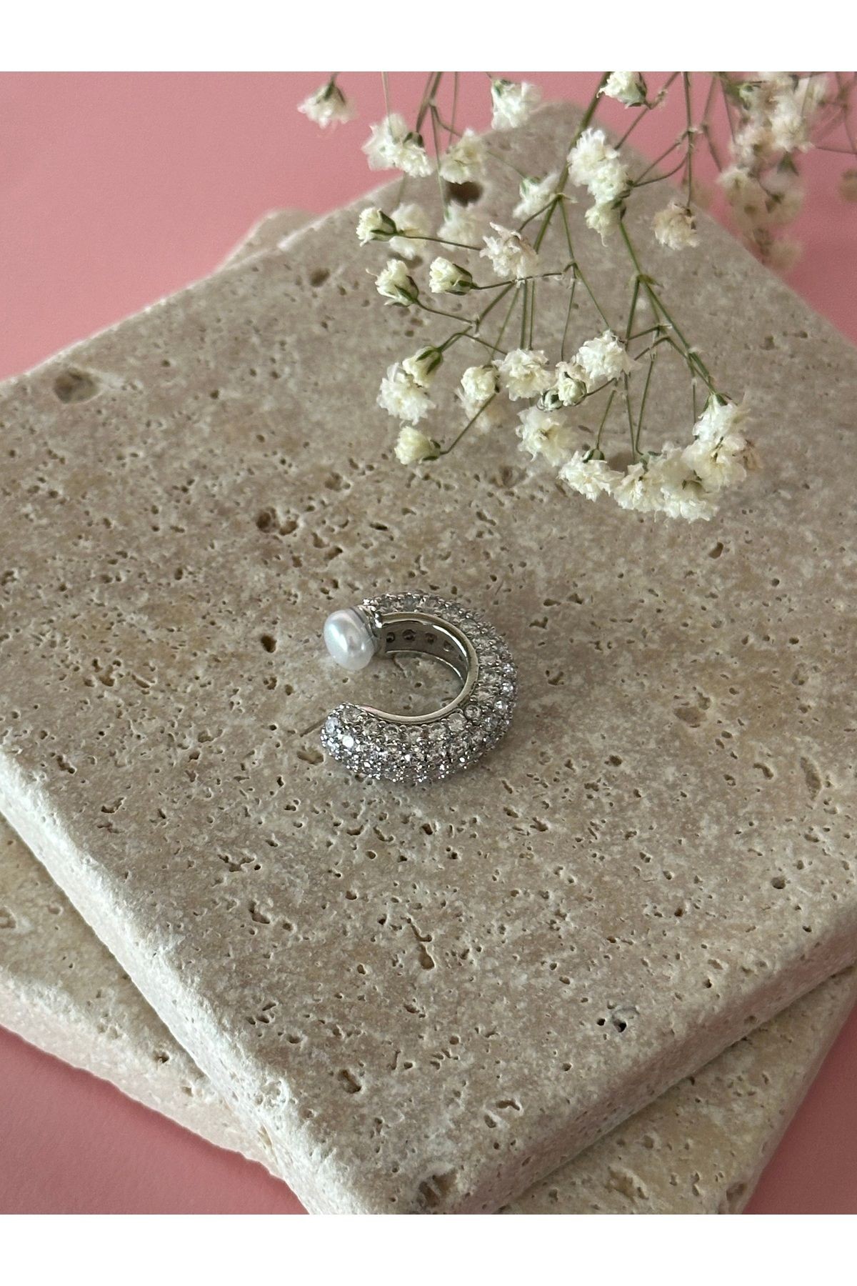 Özel Seri Boru Plaka Üzeri Zirkon Taş Detaylı Ucu İncili Silver Earcuff